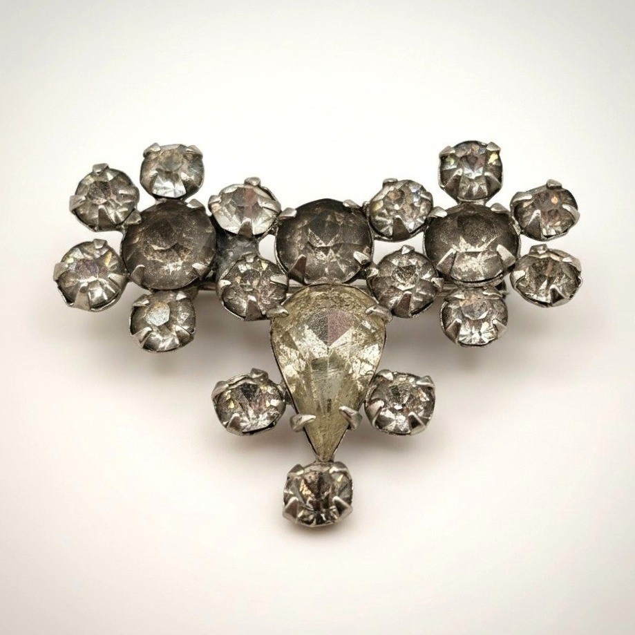 Vtg Rhinestone Brooch Pendant Clear Glass Silver Tone Floral Cluster Pin 1.5″