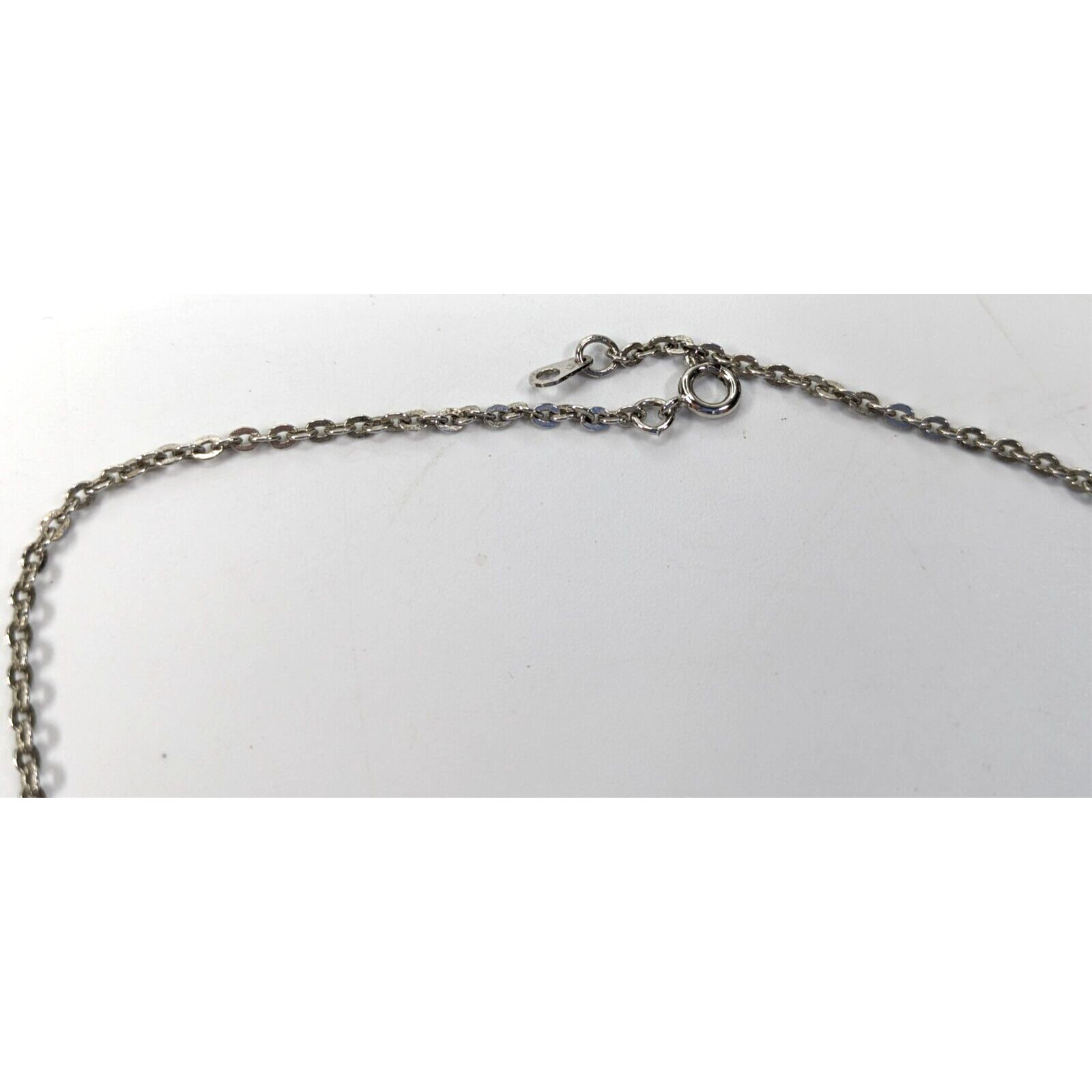 VTG White/Cream Faux Pearl Drop Pendant Silver Tone Station Chain Necklace 16″