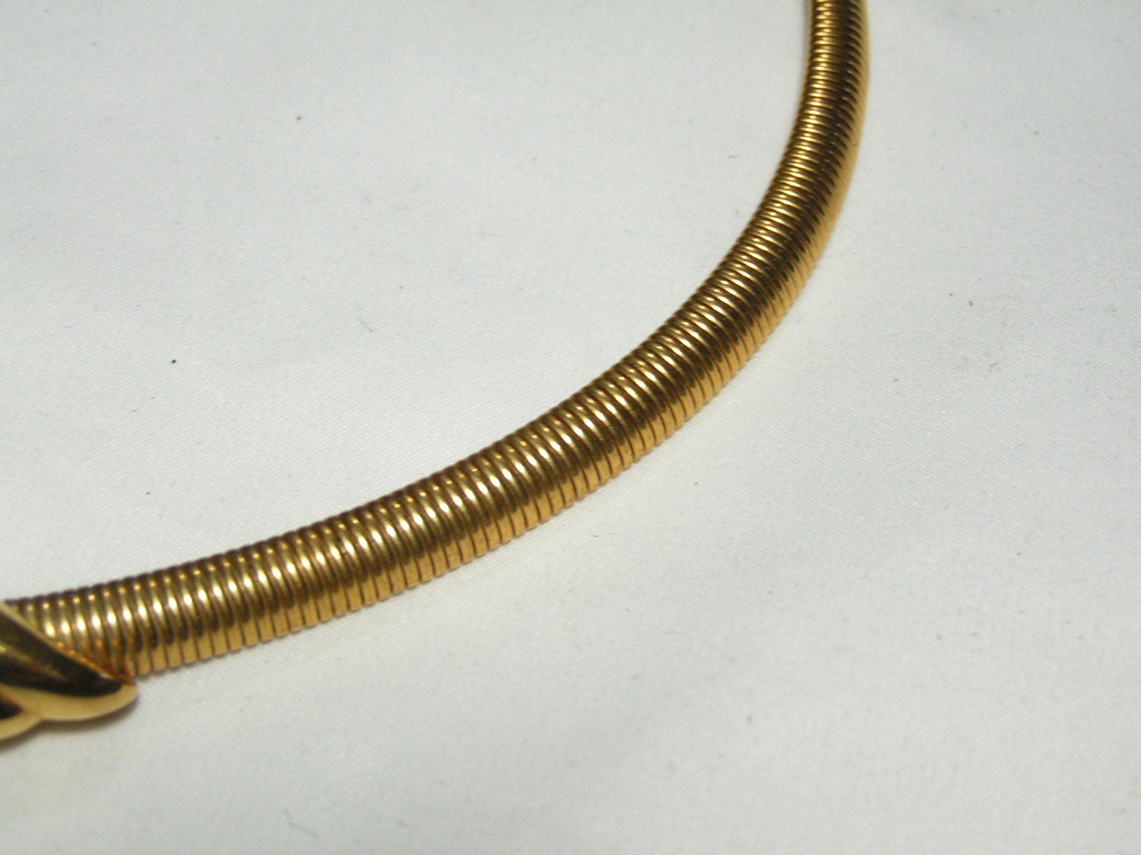 …Vintage NAPIER…Gold Tone Omega Chain, Station Bib Pendant Necklace…
