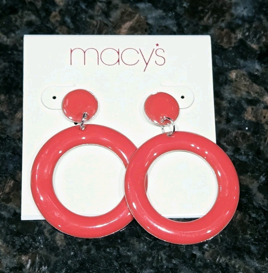 Macy’s Earrings Red Circle Dangle Drop 80’s style silver tone Vintage 2 in