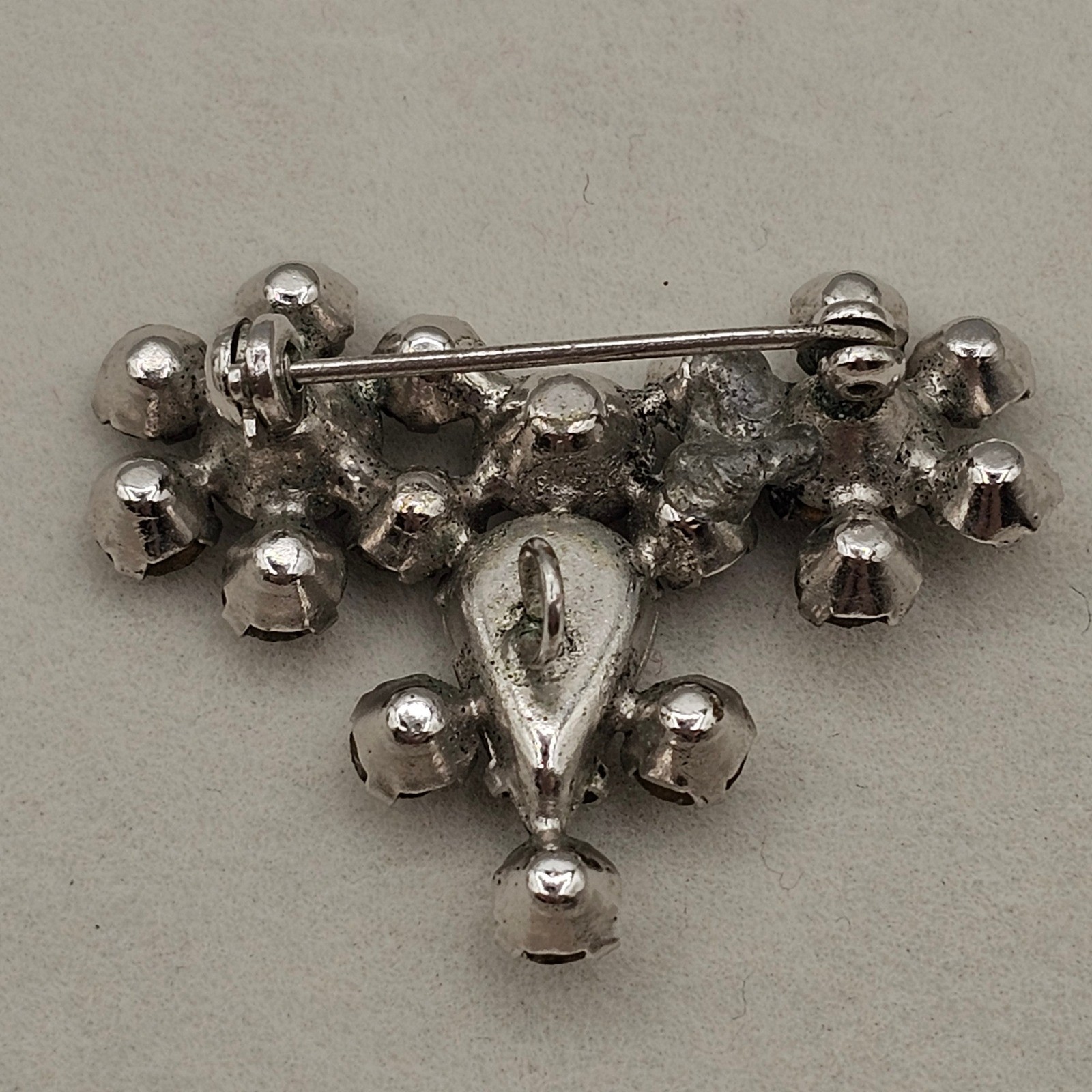 Vtg Rhinestone Brooch Pendant Clear Glass Silver Tone Floral Cluster Pin 1.5″