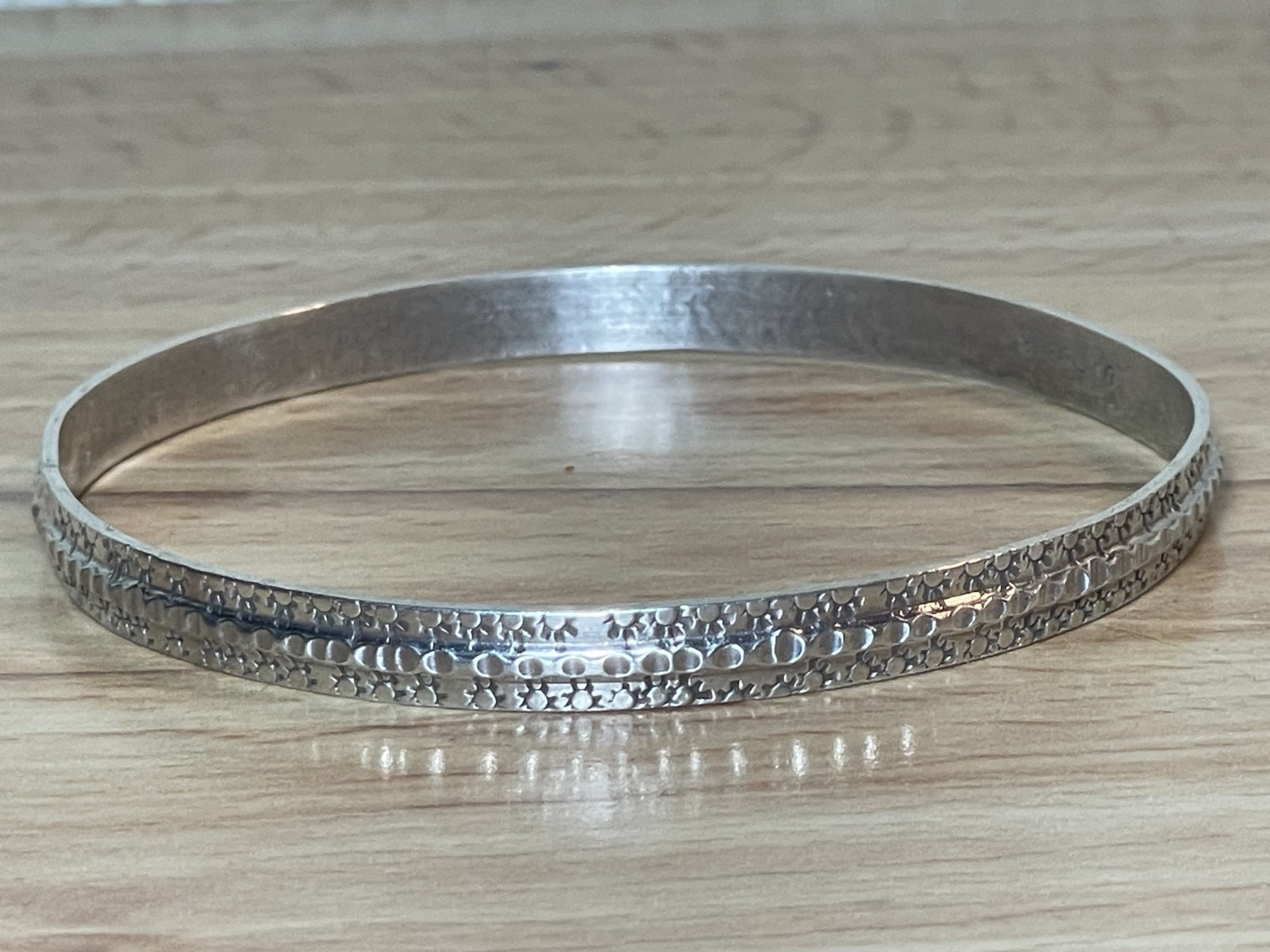 Vintage Jamaica AC 925 Sterling Silver Ribbed Bangle Bracelet 13 Grams 8″