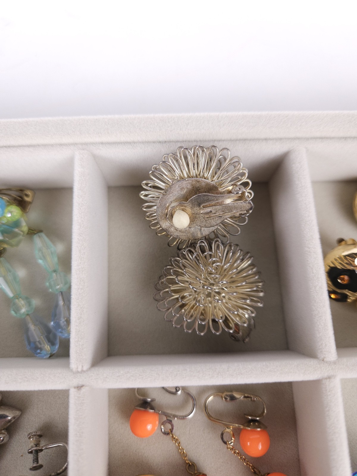 Large Lot Of Vintage Estate Antique 80’s 90’s Clip-On And Tension Earrings