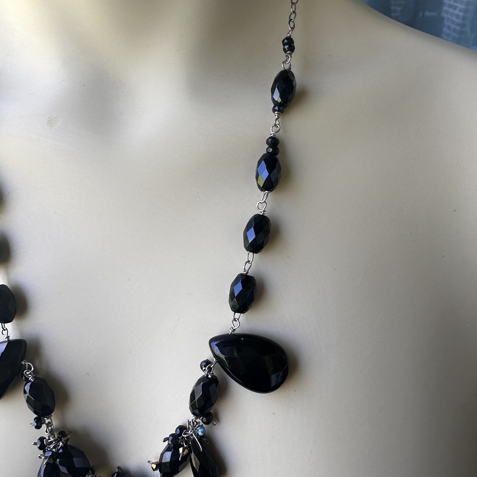 VTG Beaded Necklace 22 Inch Polished Glass Oval Black Faceted 925 Sterling