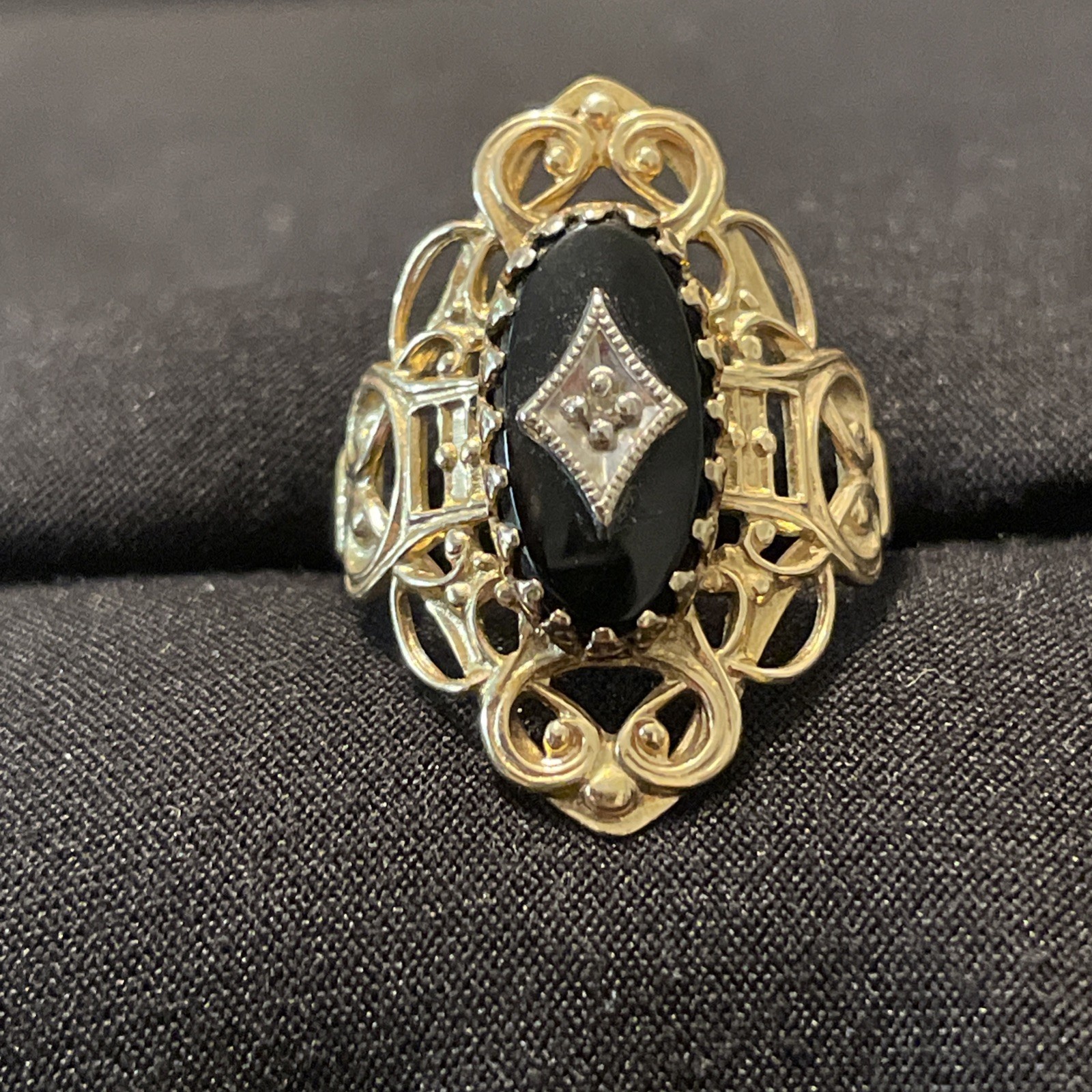 Vintage PSCO 10K Gold Black Onyx Diamond Filigree Lace Cocktail Ring Size 7