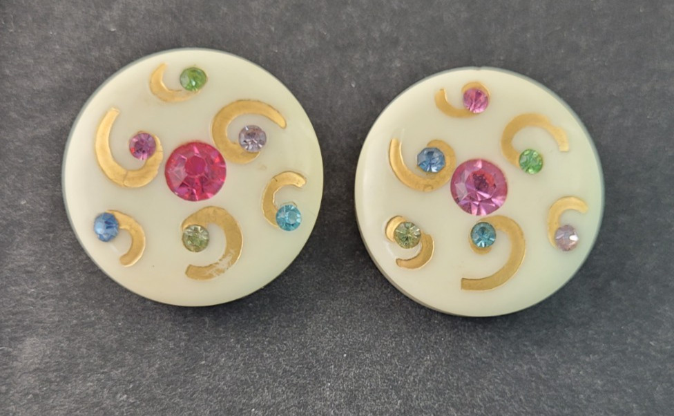 Vintage Multicolor Rhinestone Clip On Earrings Round Off White Gold Tone Accent