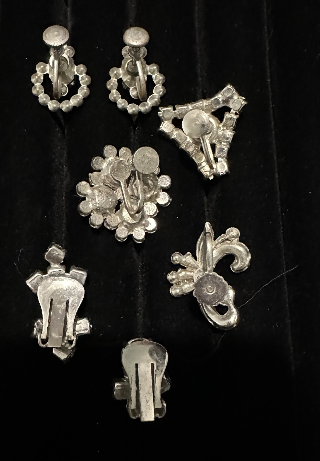 16pc Vintage Rhinestone Costume Jewelry Lot Necklace Earrings Brooch
