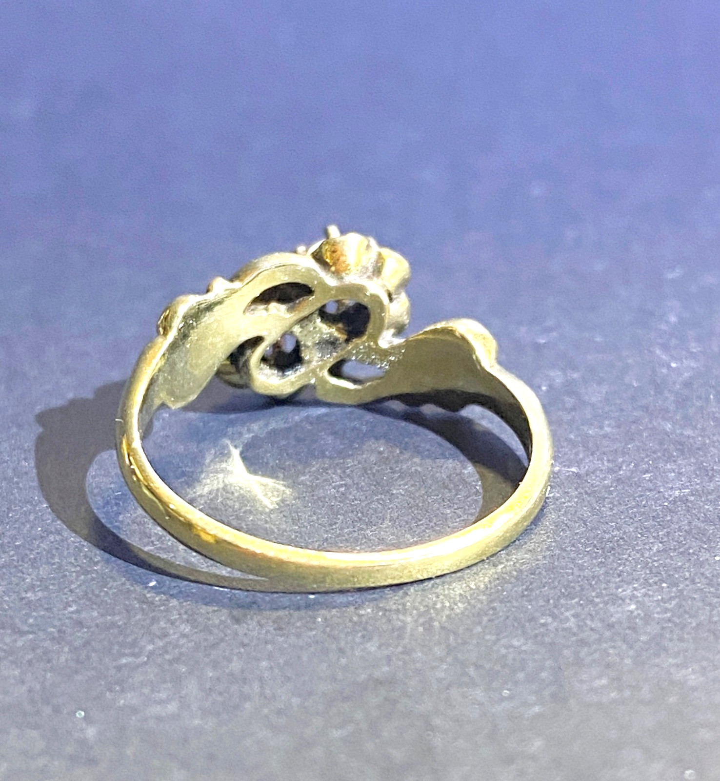 Vintage 14 KP Yellow Gold Diamond and Opal Buttercup Ring Size 6 1/4 6.25