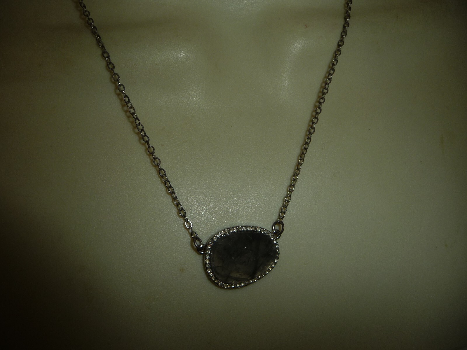 ” C ” PENDANT GRAY STONE RHINESTONE BORDER SILVER TONE CHAIN NECKLACE #17/12K