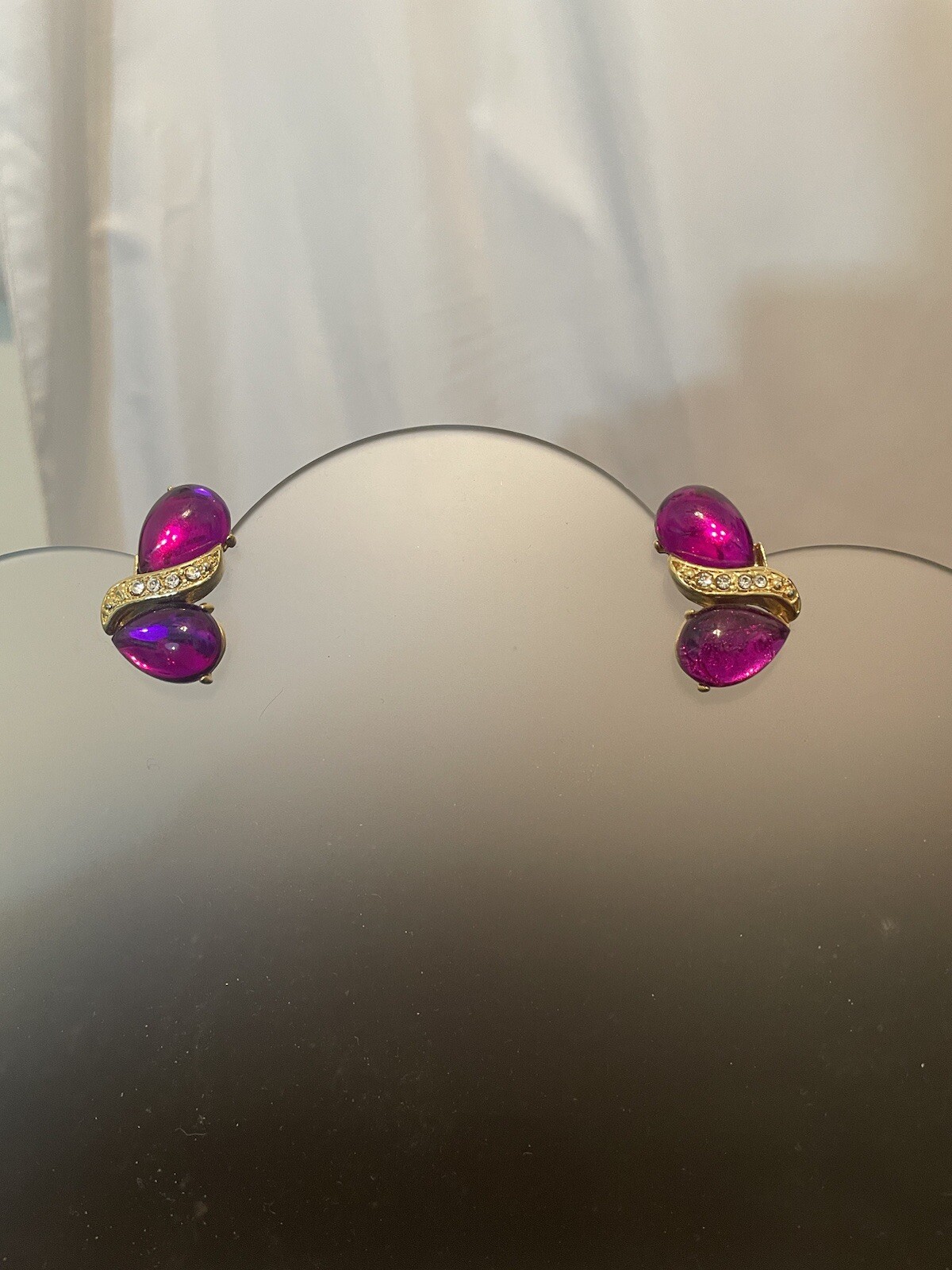 Vintage Two Sisters Fuchsia Red Purple Stones Gold Tone Earrings w/Gift Box