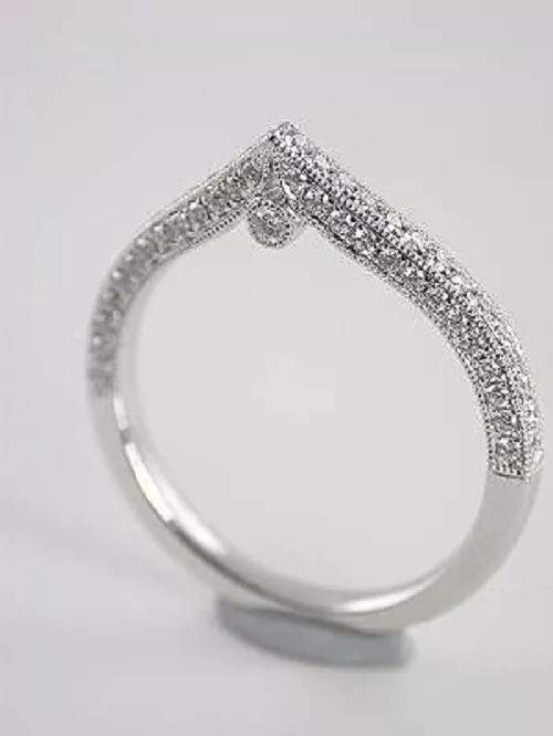 Fabulous Antique Crown Shape 10K White Gold & Sparkle 0.26CT Real Diamond Band