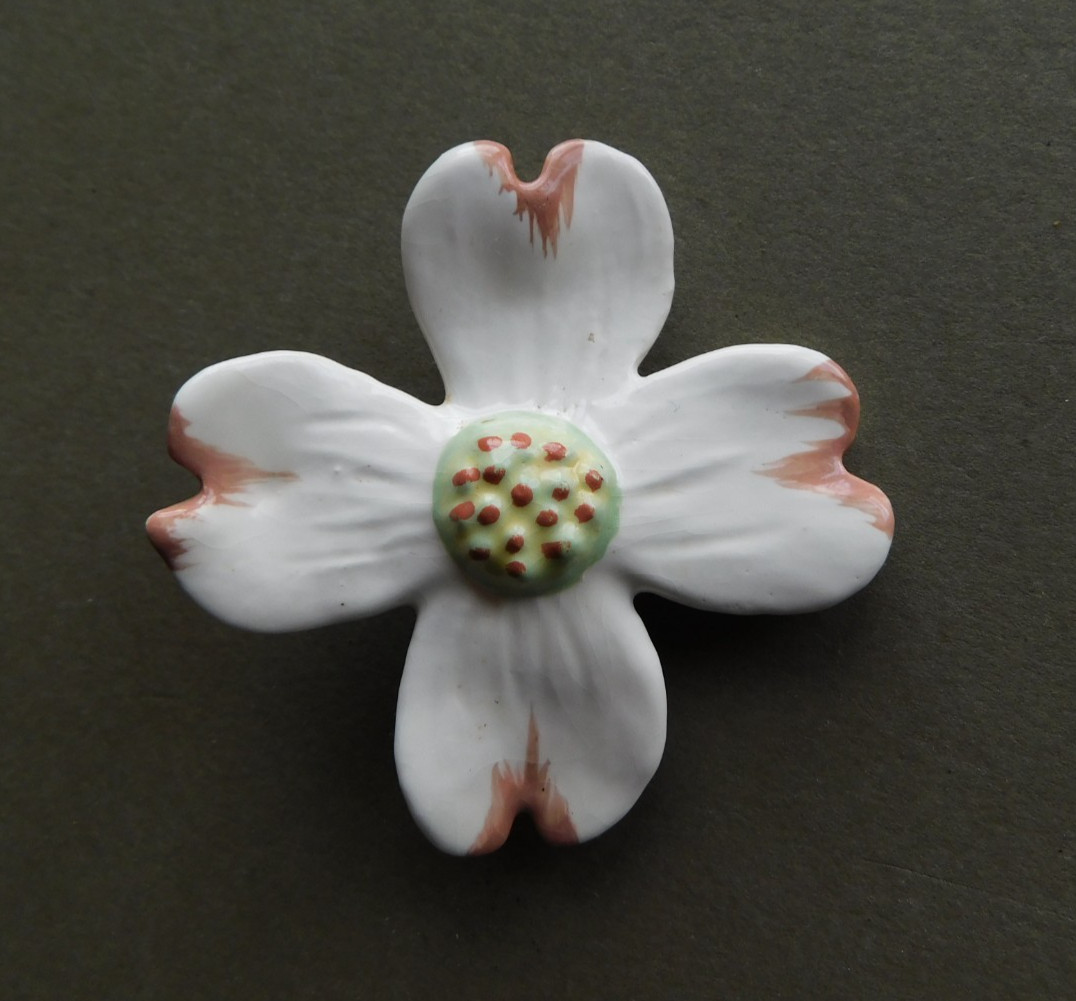 Vintage Brooch : Dogwood Flower – Ceramic Enamel – 2 1/2 inch across