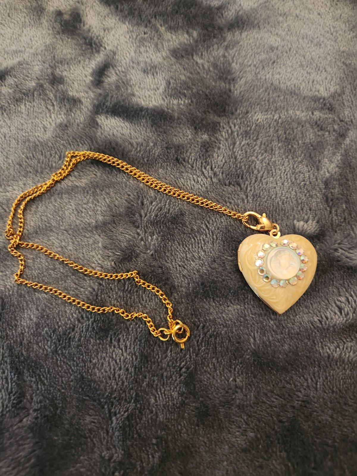 Kirks Folly Lavender Glass Dream Angel Cameo heart-Shaped Locket Necklace