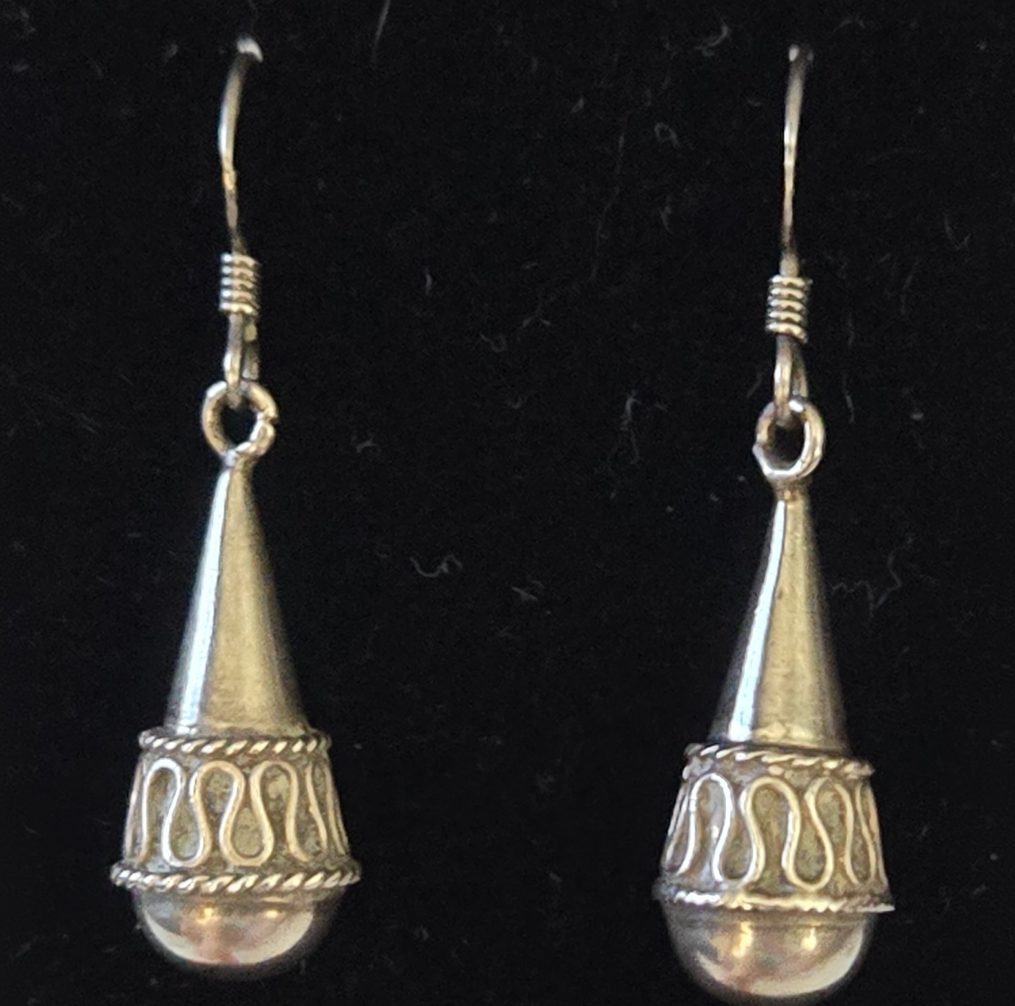 Vintage 925 Sterling Silver Etruscan Cone Drop Dangle Earrings Wirework