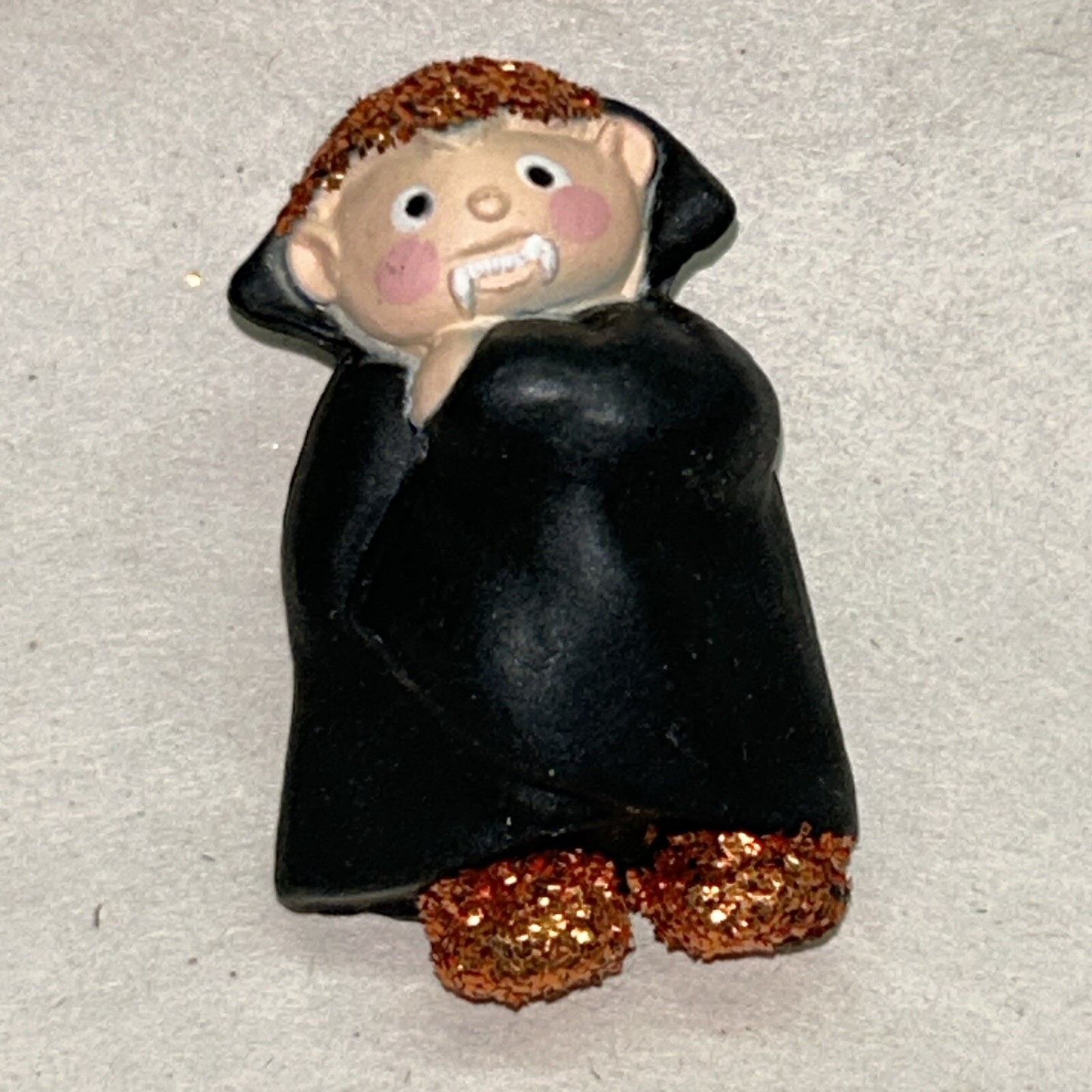 Vintage S. Lehman Fun World Plastic Halloween Count Dracula Vampire Pin 9301