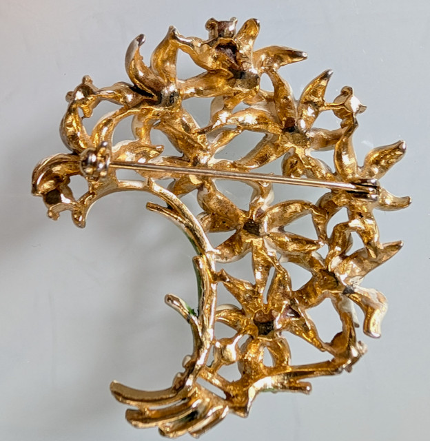 Vintage Floral Enamel Bouquet Design Brooch Lavender Rhinestones Gold Tone