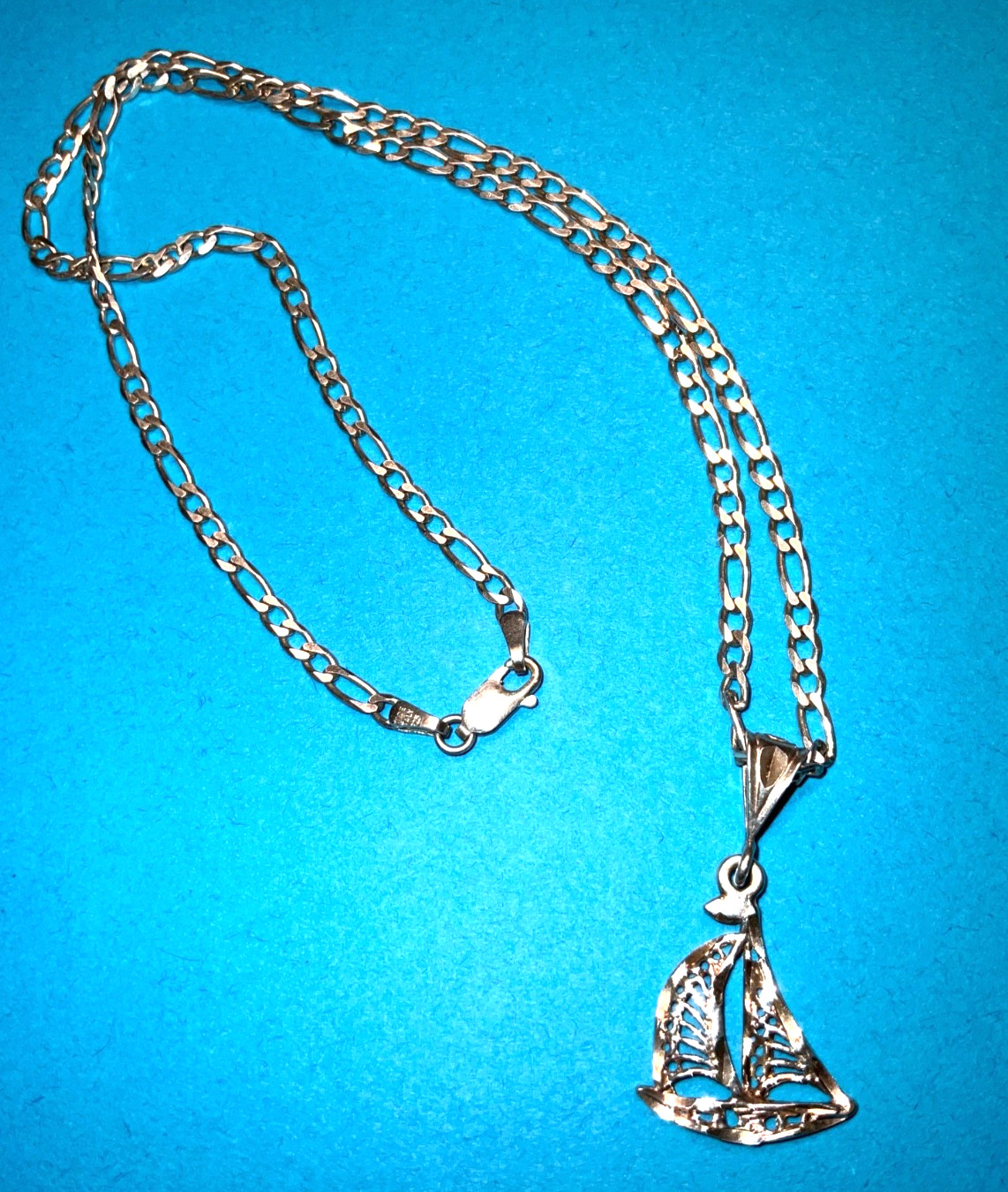 Vintage 925 Sterling Silver Sailboat Pendant & Figaro Chain Necklace 6g Nautical