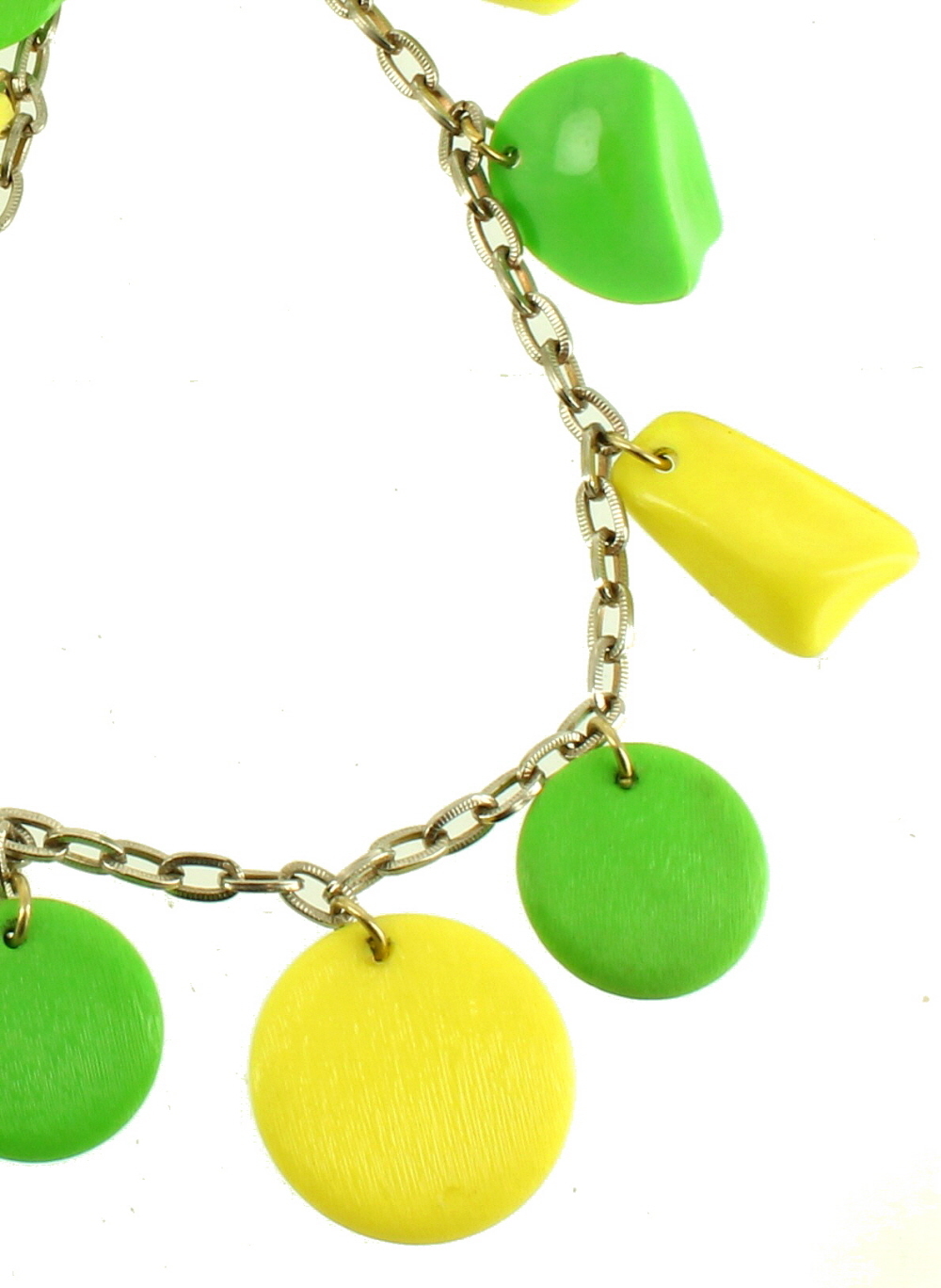 VINTAGE DISC LOZENGE CHARTREUSE YELLOW DROP DANGLE LUCITE NECKLACE 22.5″ NAPIER?