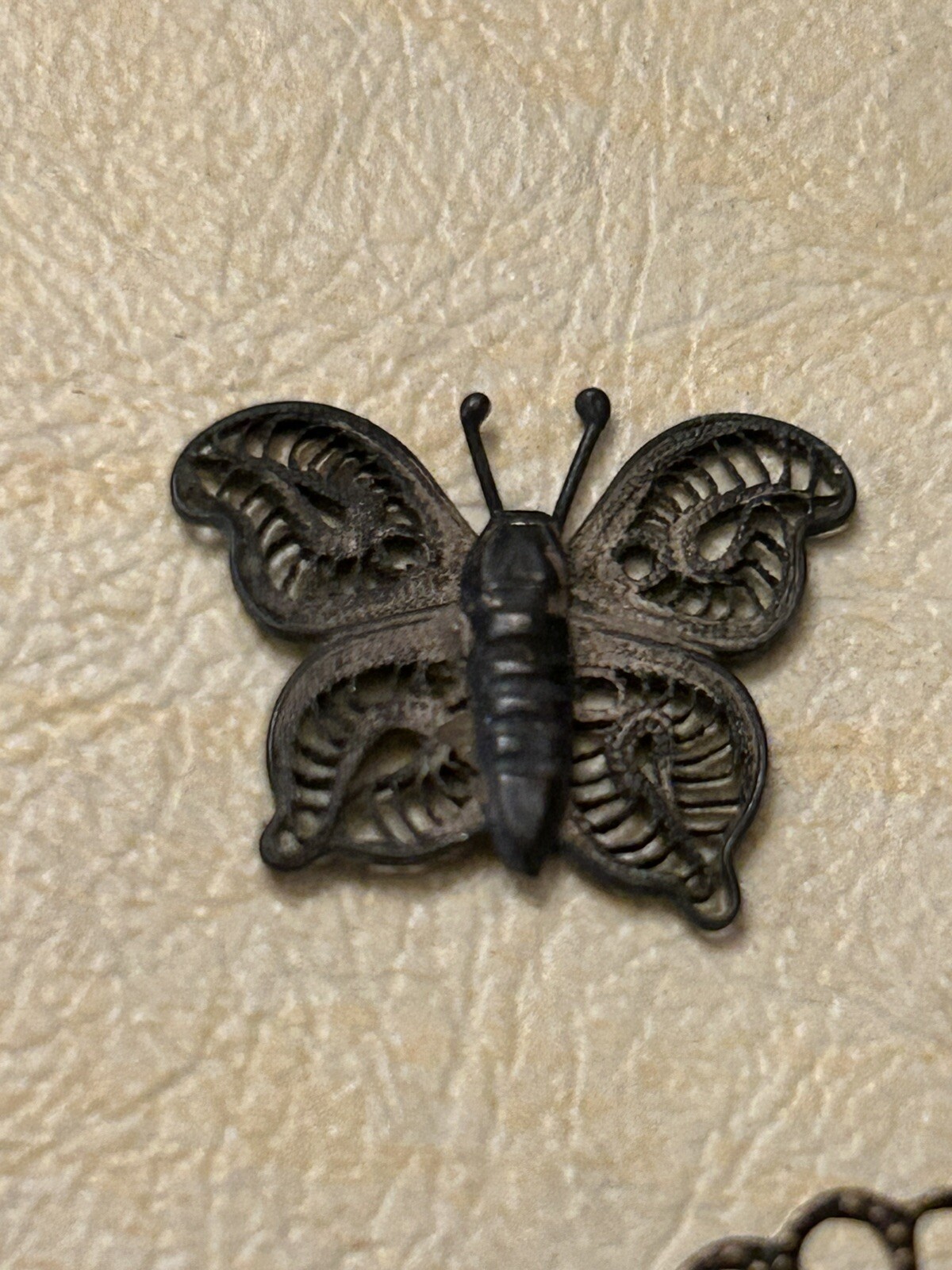 Vintage random filigree metal butterfly’s and sea shell unknown use?