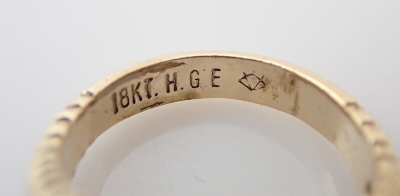 Vintage 18k HGE Signet Initial Letter “P” Pinky Band Ring Sz 4