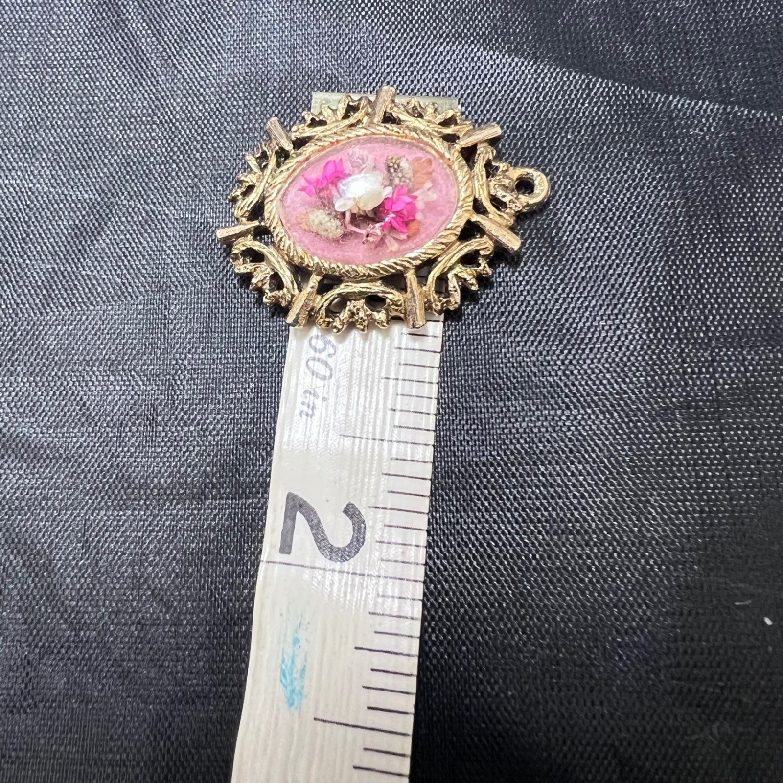 Vtg Dried Flower Pendant Handmade Signed Lucite Dome Gold Tone Victorian Gothic