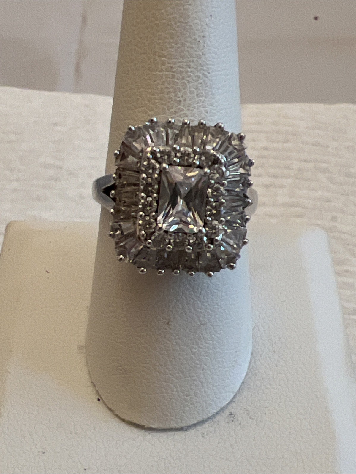 Swarovski CZ Emerald Cut Ring with Baguettes and Rounds 925 8-3/4