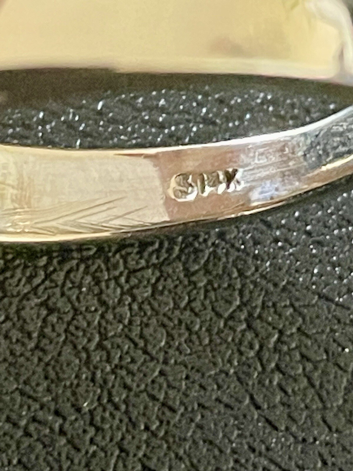 14k White Gold 1.00 ctw 5 Stone Diamond Band (H29)