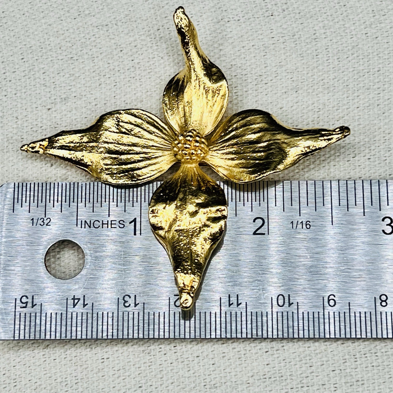 Vintage Gold Tone Flower Brooch Pendant Necklace Convertible Floral Statement