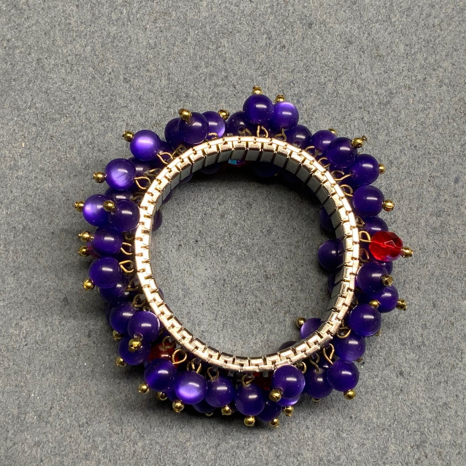 Beaded Stretch Bracelet 7 In Purple Red Hat Society Gold Dangle Pins Silver Base