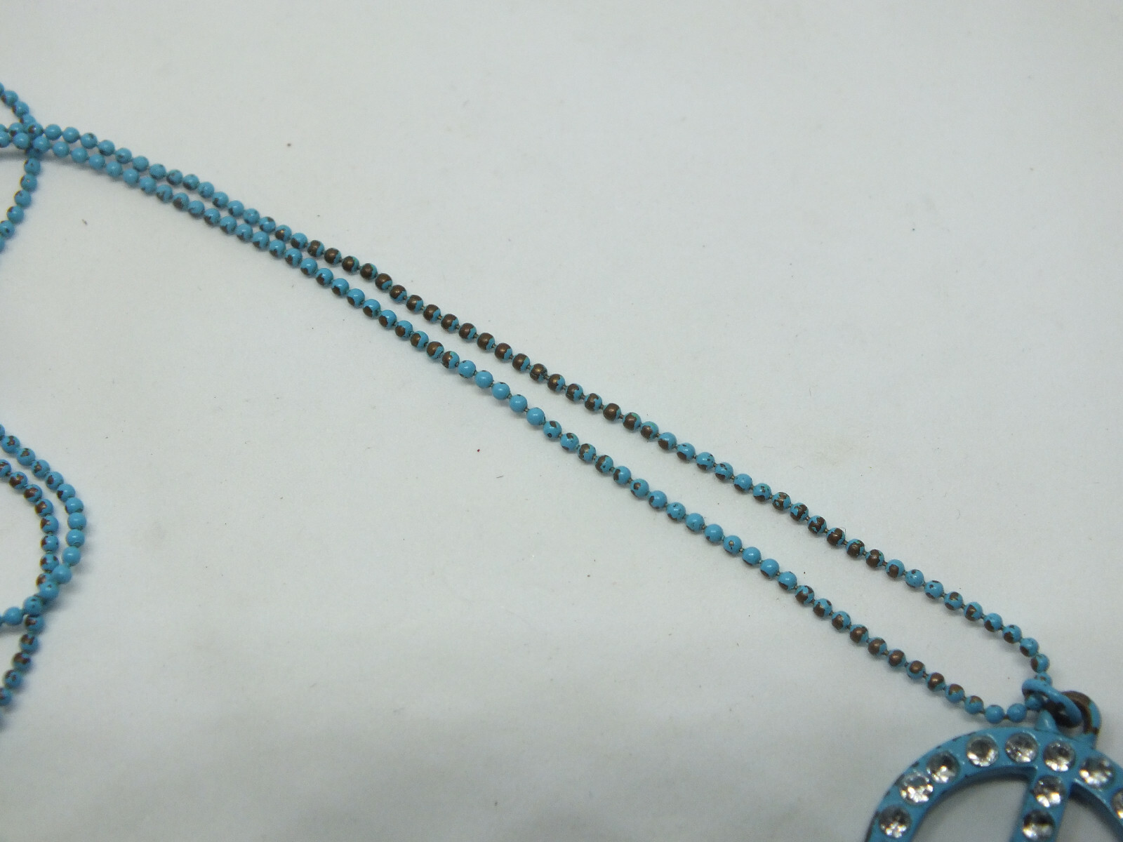 Beautiful Necklace Turquoise Blue Clear Rhinestones Peace Sign 16-18″ + 3/4″