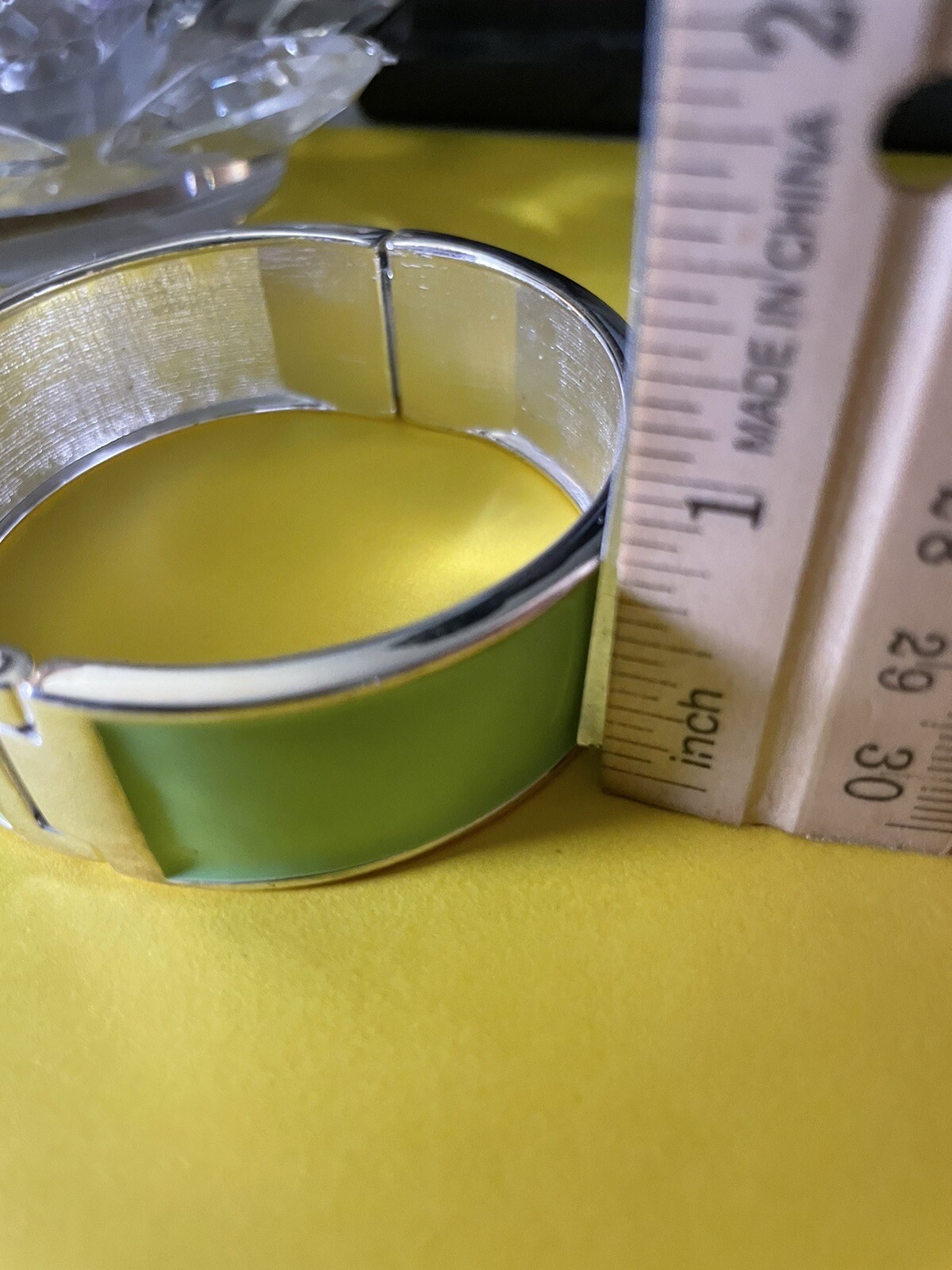 Vtg Enamel Lime Green & Silver Tone Trim Magnetic Hinged Bracelet
