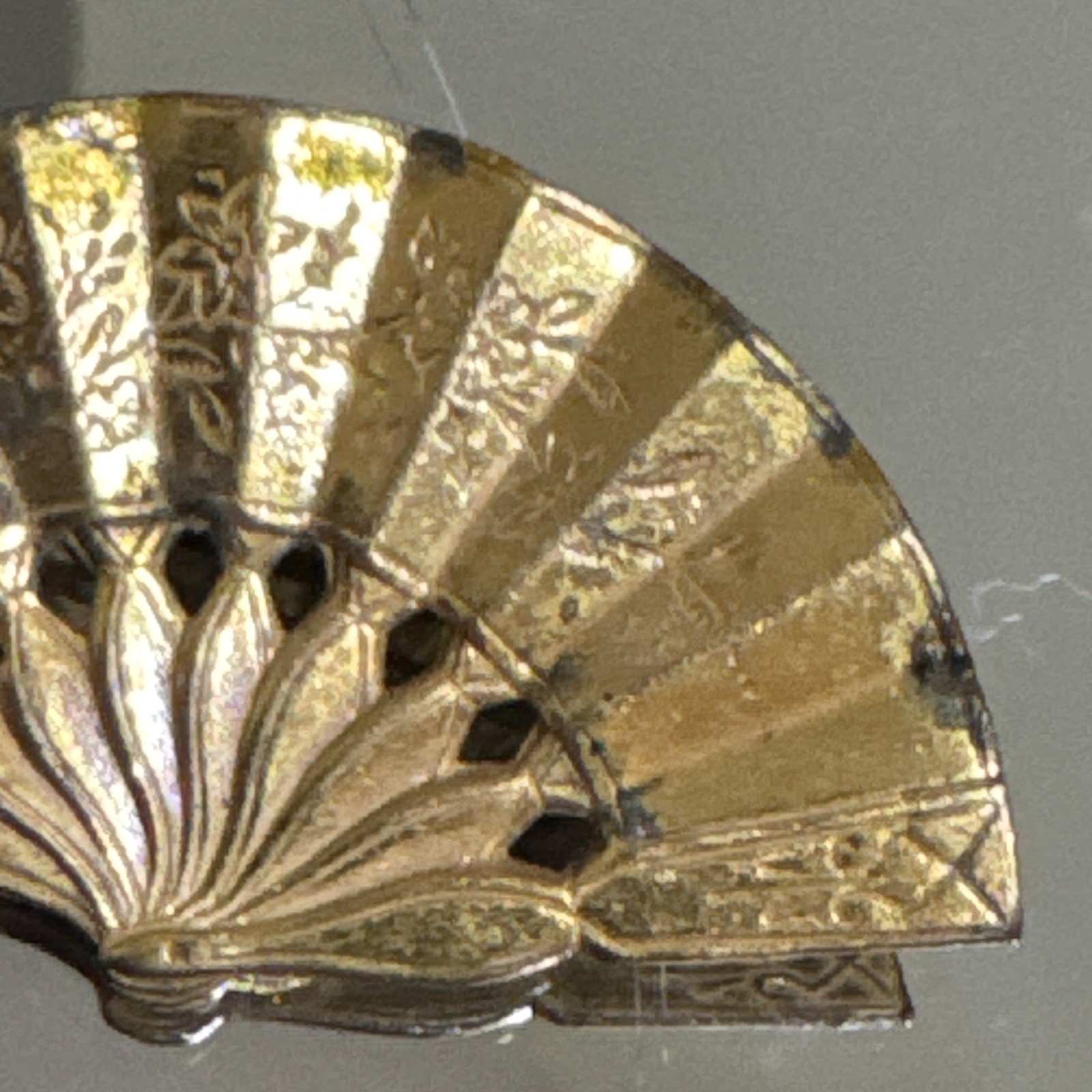 Miriam Haskell Fan Shape Brooch Pin Gold Tone Gold Color Signed No Stone