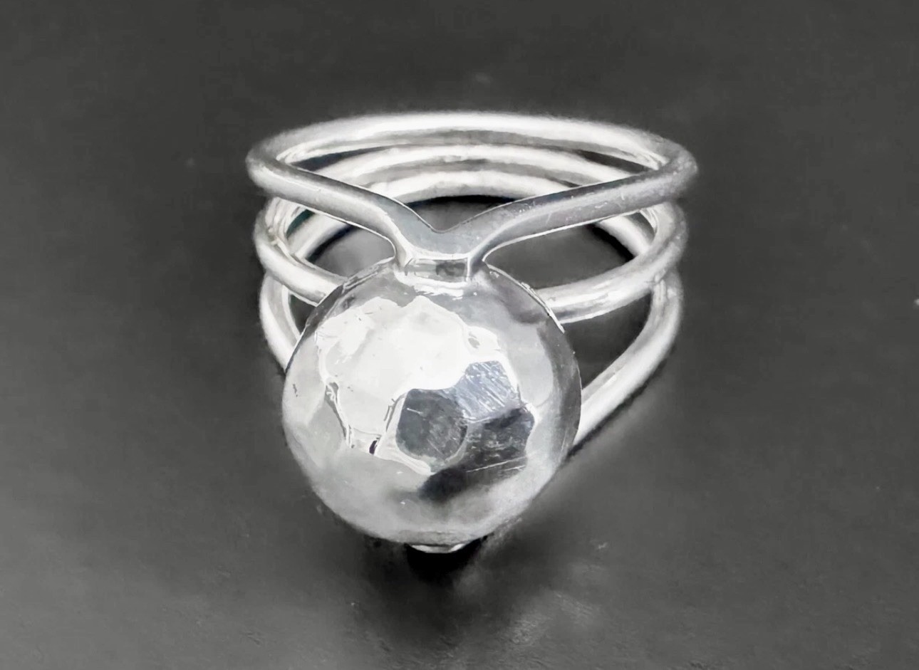 DDD Dominique Dinouart Sterling Silver Modernist Wire Bar Hammered Ball Ring 9