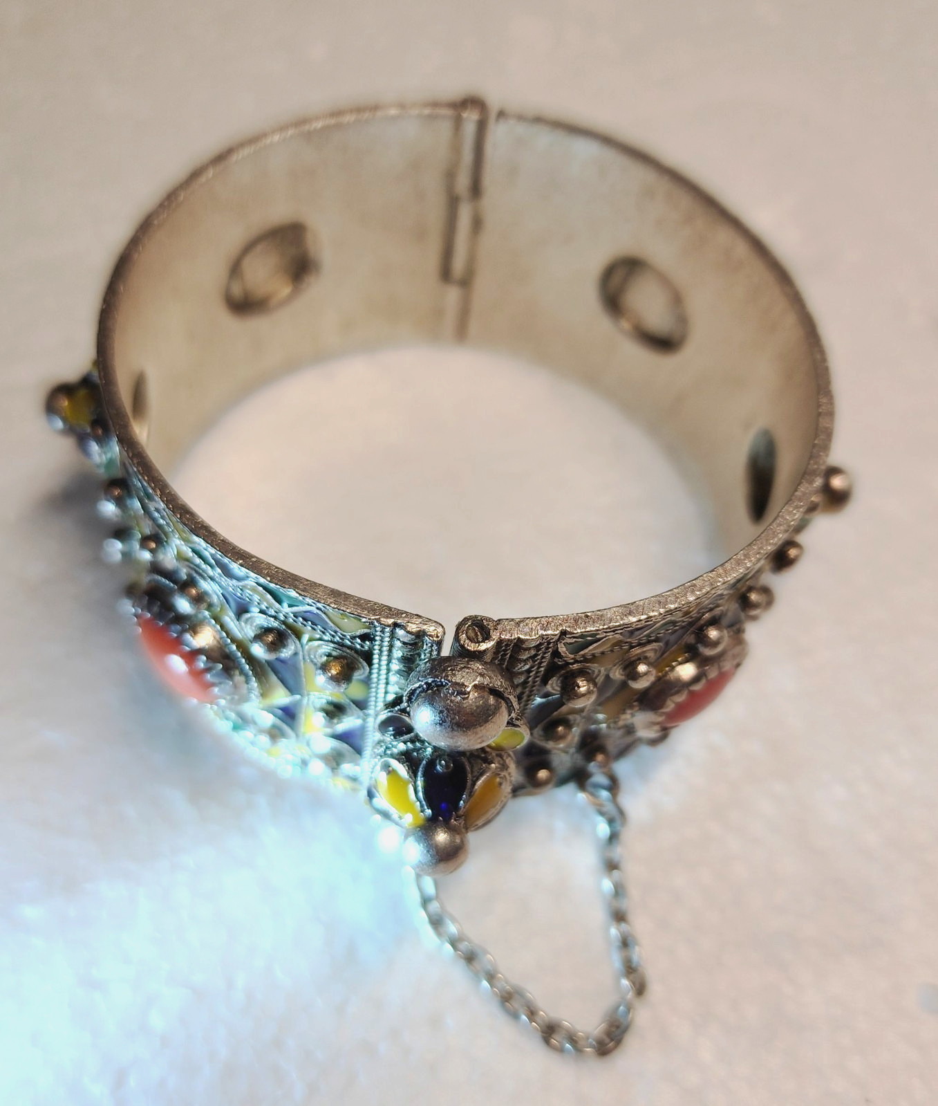 VINTAGE ENAMEL BERBER CUFF TRIBAL BANGLE BRACELET 2 5/8″ WIDTH X 1 3/8 DEEP