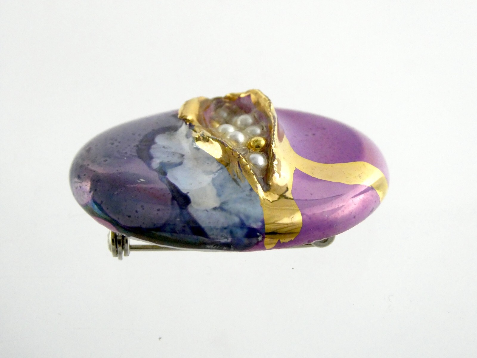 Vintage Unsigned Ceramic Brooch Faux Pearl Purple and Blue Gold Accent Pin 9.2g