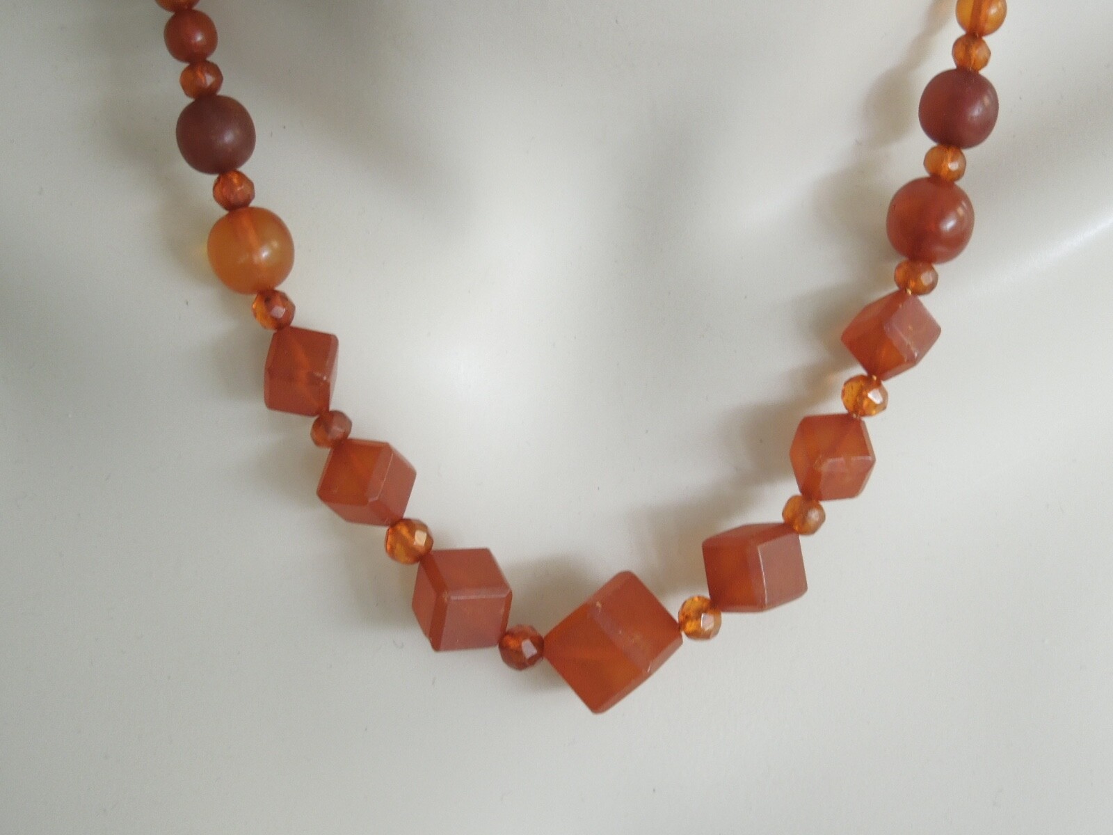 Art Deco Honey Natural Amber Necklace Collar Balls & Cubes 21.4 G/49.5 Cm