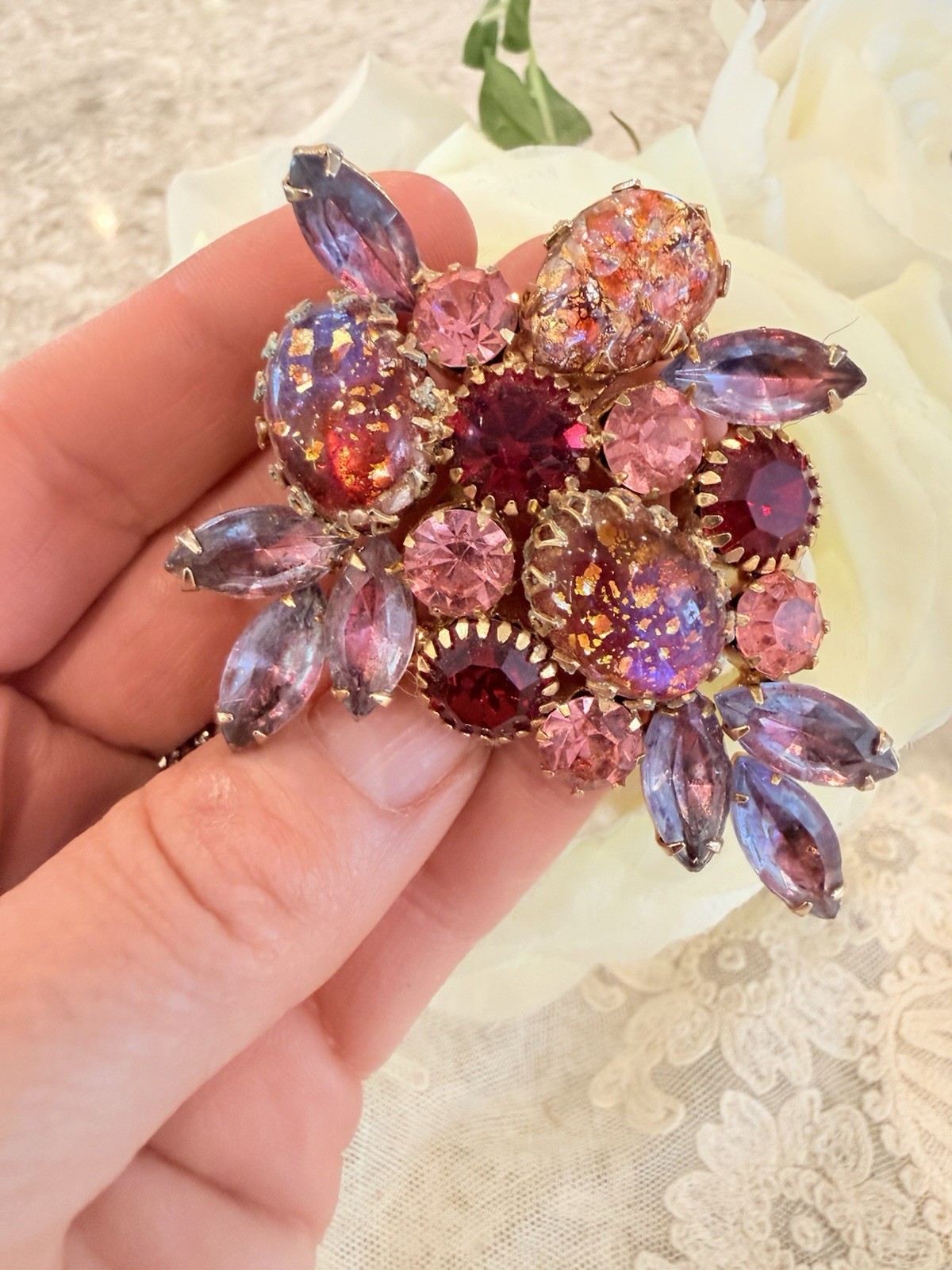 Juliana Style Brooch Pin Pink Red Purple Stones Rhinestone Gold Tone Vtg