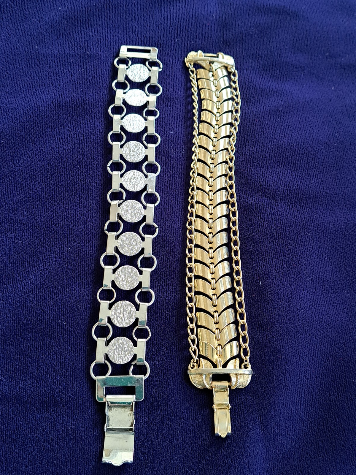 Lot Of 2 Vintage Metal Bracelets Sarah Coro MCM Mod