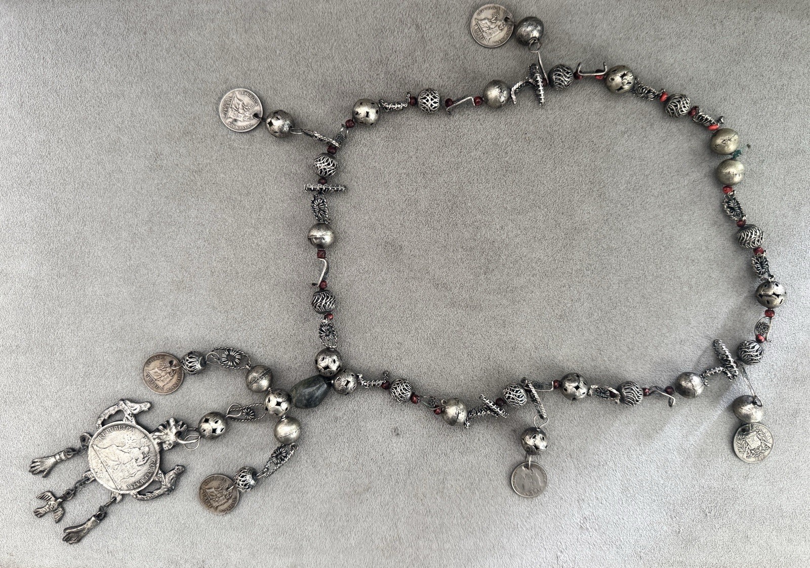 Vintage GUATEMALA 1894 Silver COIN NECKLACE Chachal MILAGROS Animal Charms Beads