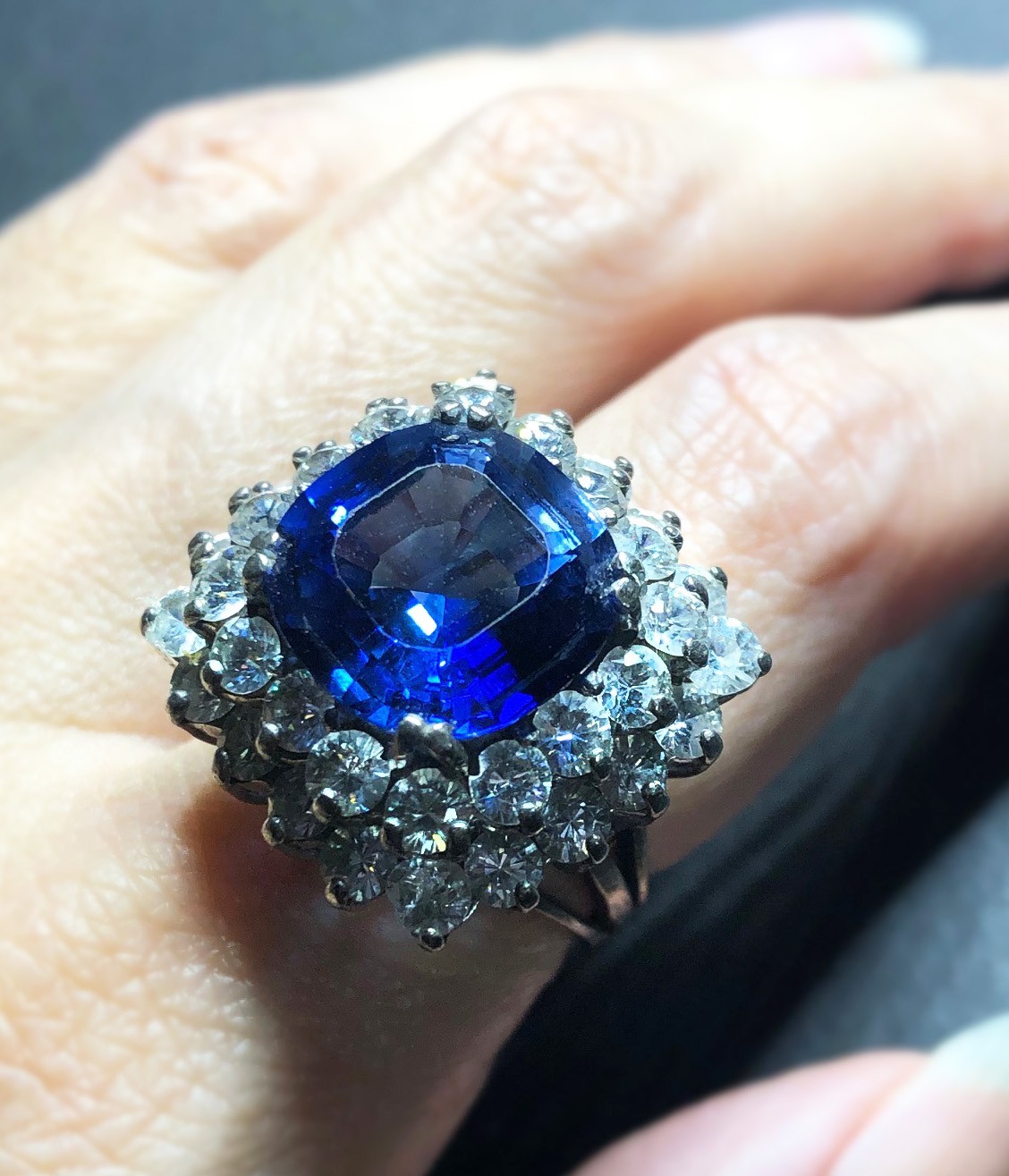 Vtg STATEMENT! 10ct Cornflower-Blue SAPPHIRE & DIAMOND QUARTZ Halo Sterling Ring