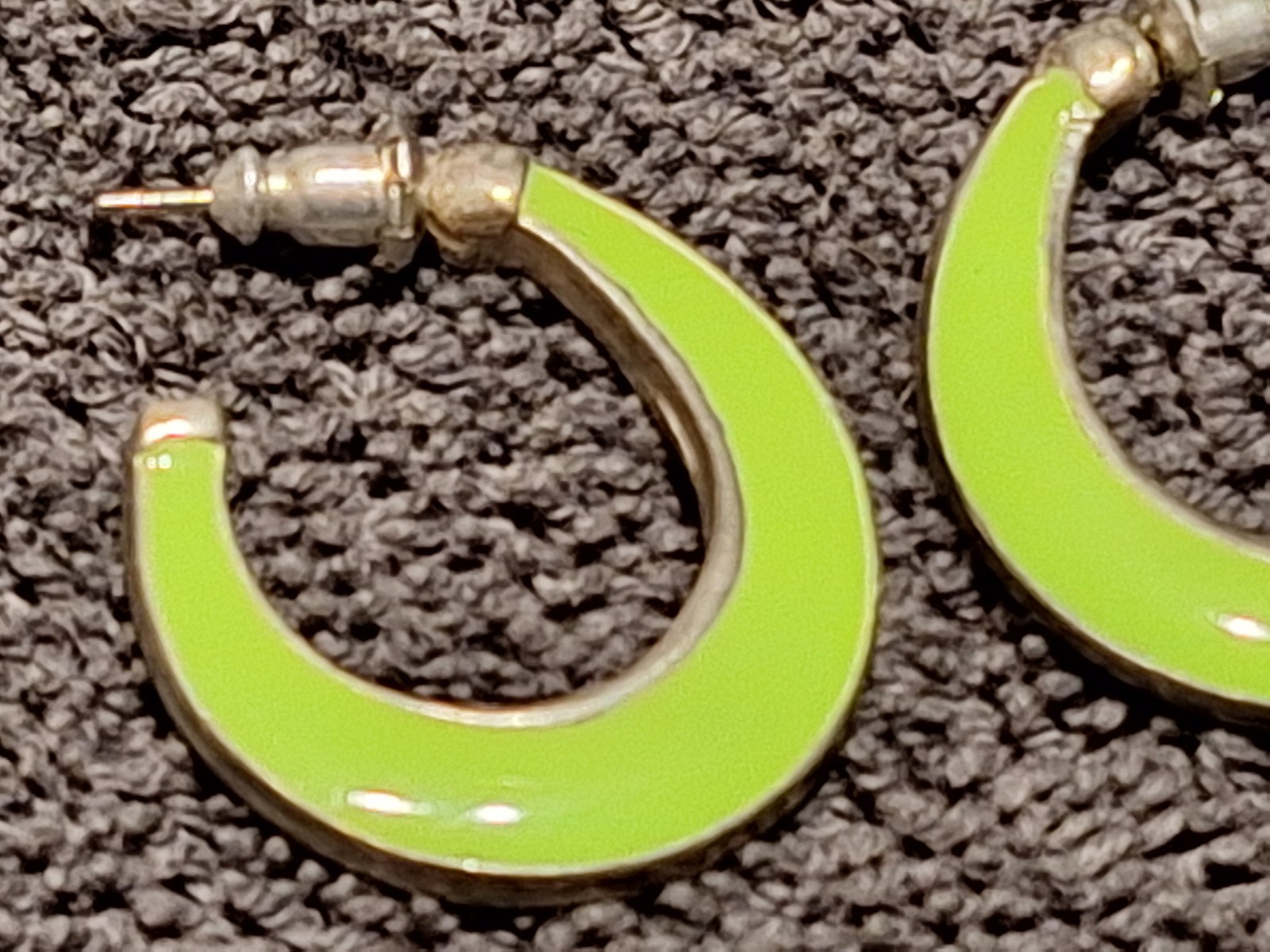 Silver Tone Metal Enamel 3/4 Hoop Earrings Pierced Lime Green
