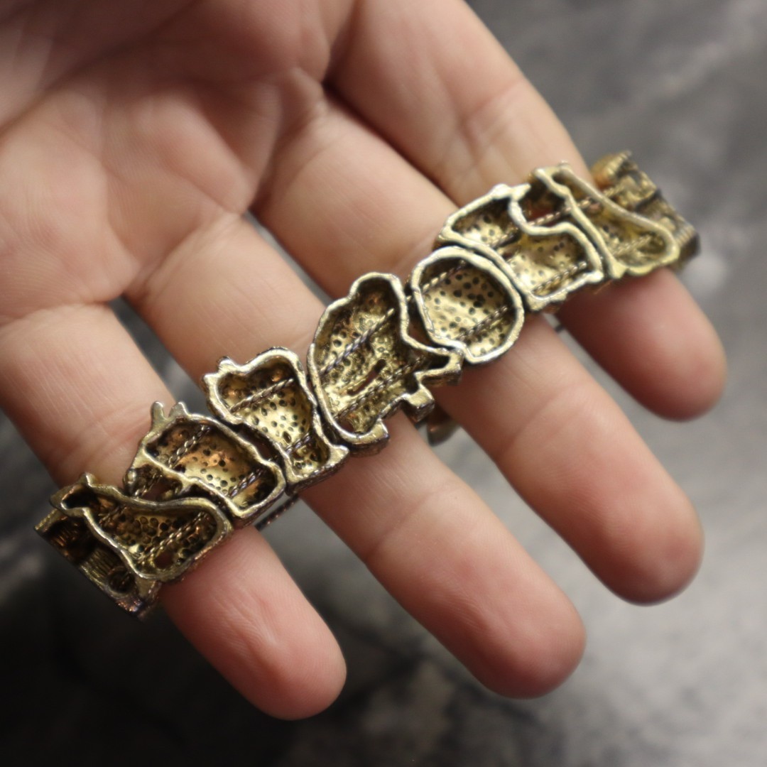 Vintage Slide Safari Animals Charm Bracelet Gold Tone Metal