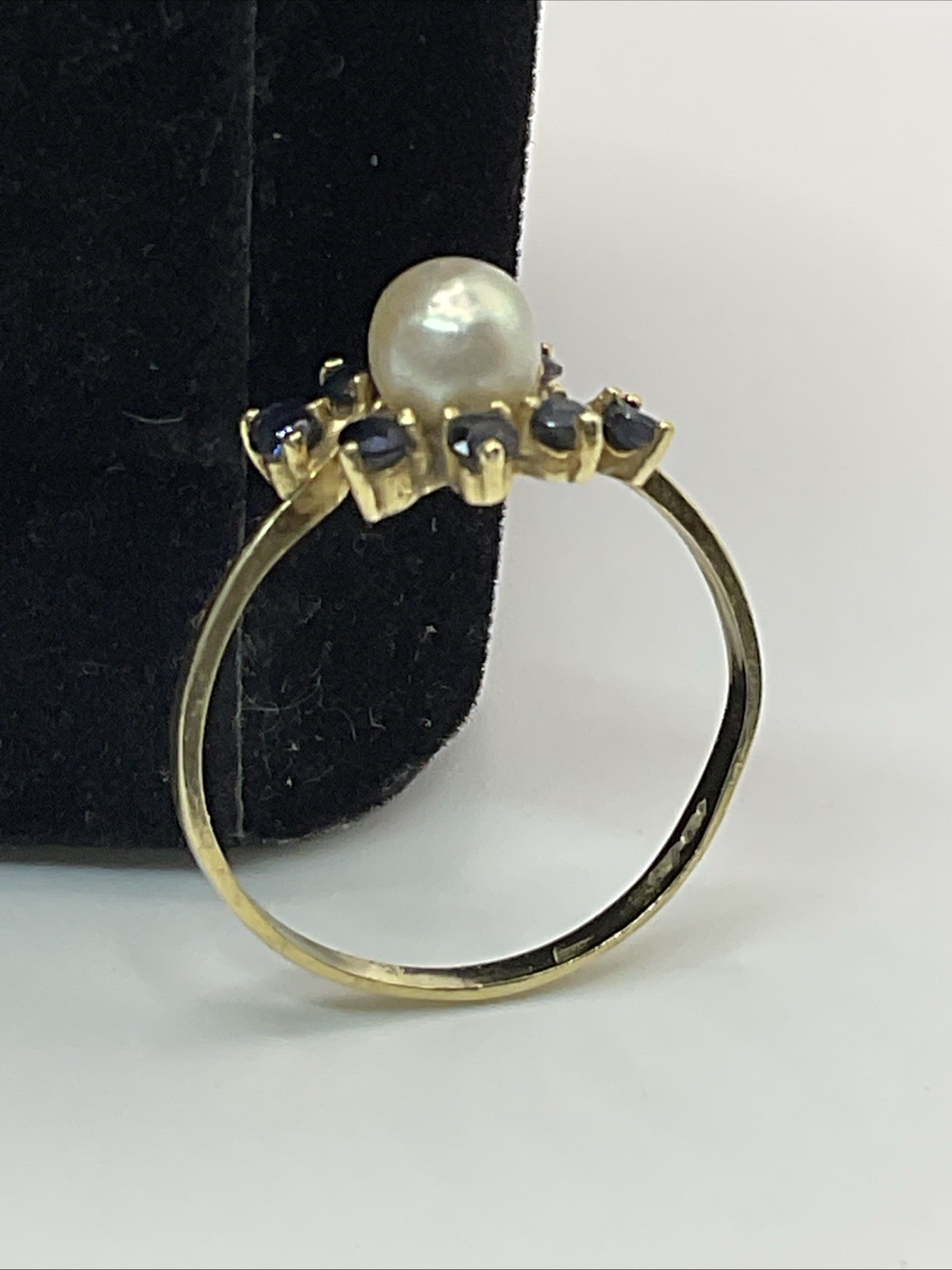 VINTAGE HANDMADE Solid 14K Yellow Gold White Pearl & Blue Sapphire Ladies Ring