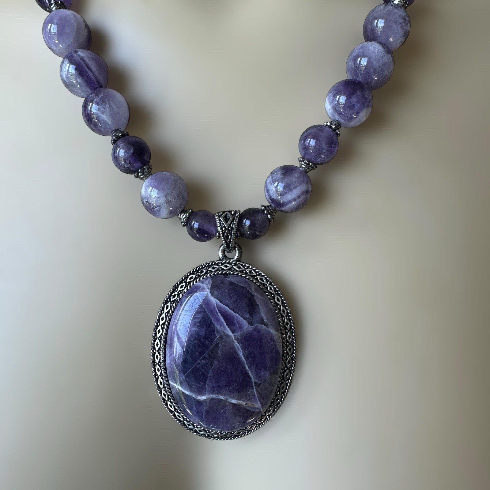 VTG Artisan Beaded Pendant Necklace 18 Inch Purple Amethyst Quartz Silver Plated