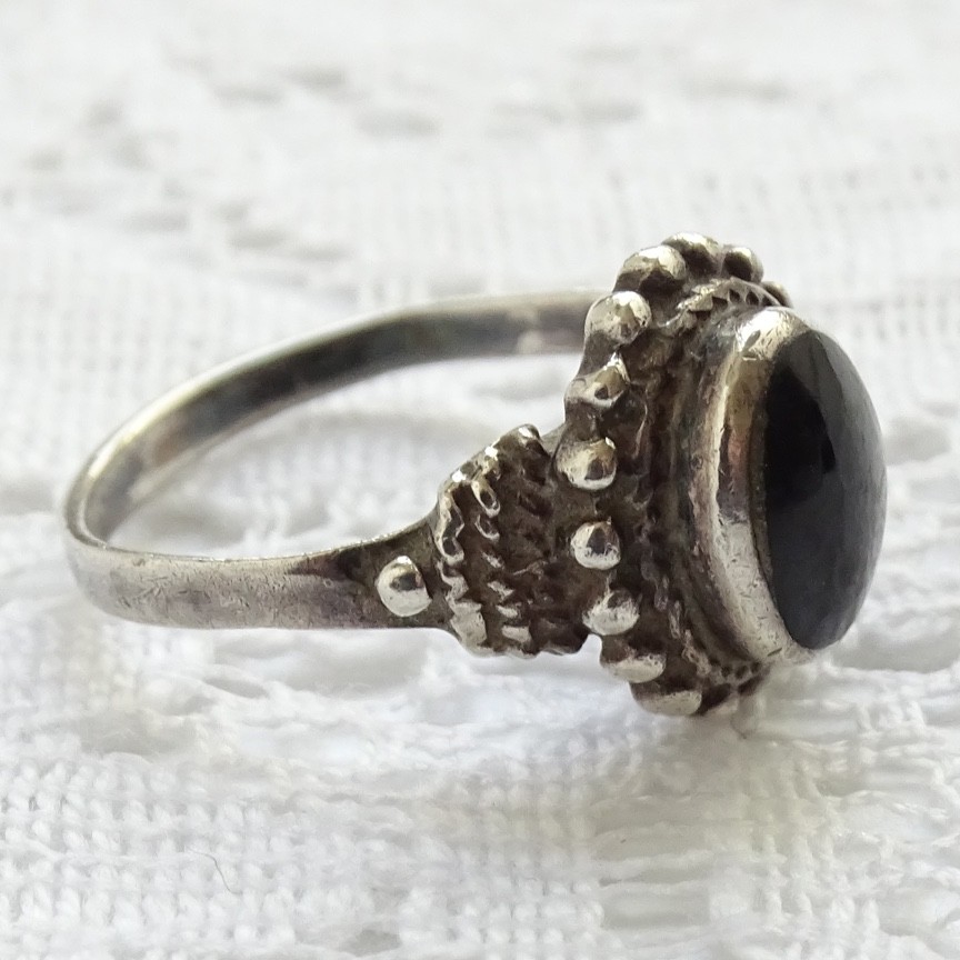 Vintage CW 925 Sterling Silver Black Onyx Designer Ring Size 6 3/4 Hallmarked