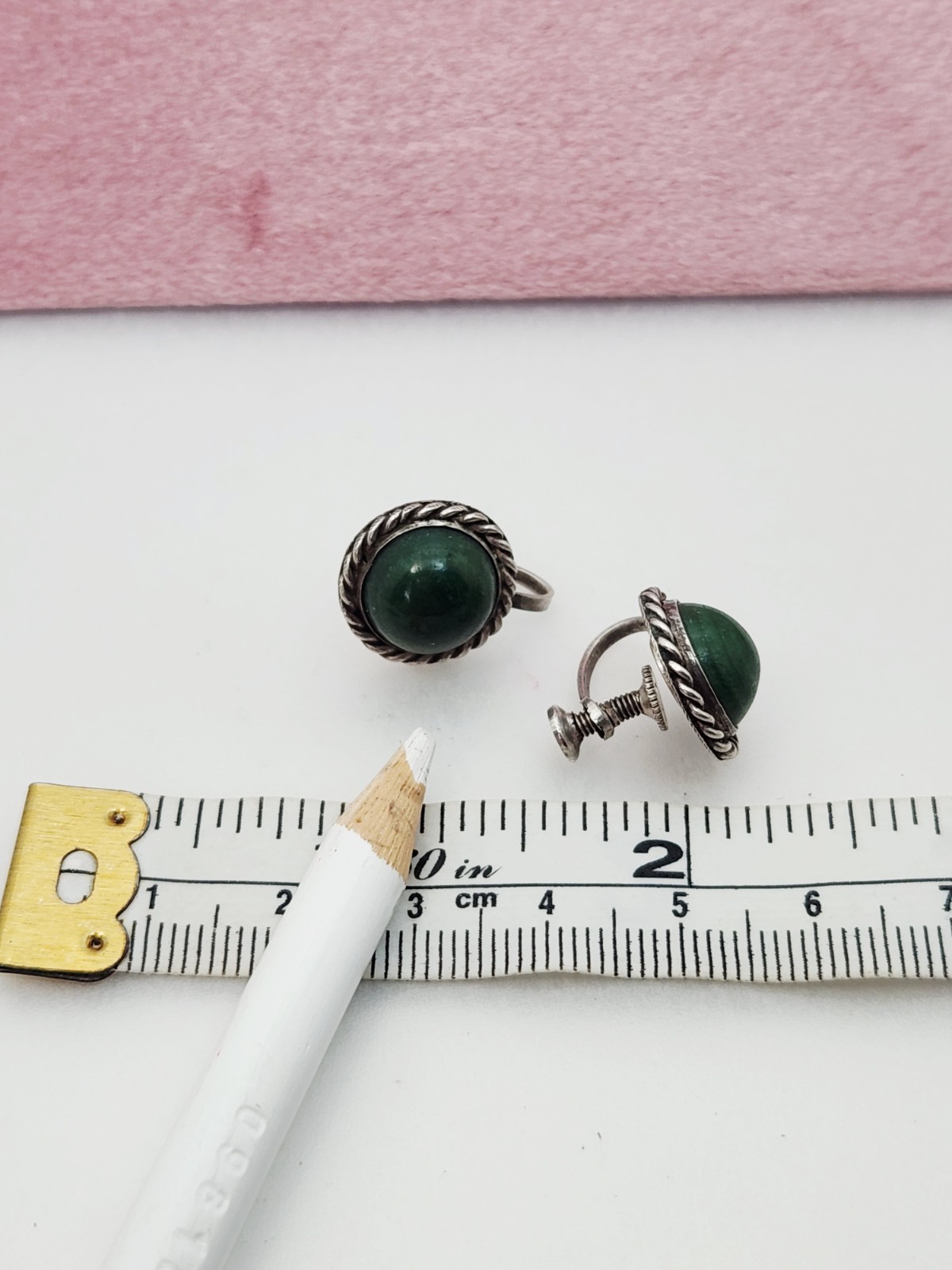 Vintage Sterling Silver Dark Green Cabachon Stone Stud Earrings Screw Back 925