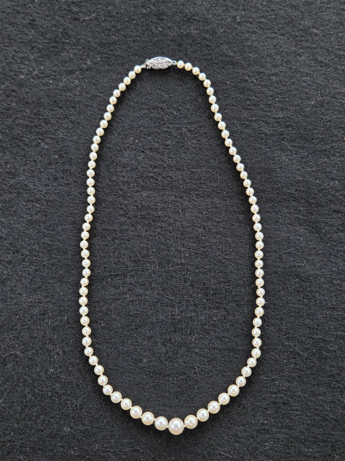 Vintage 14k White Gold Graduated Pearl Necklace 19” Fish Hook Clasp Hand Knotted