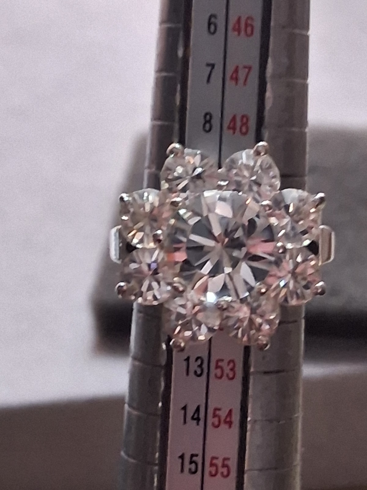 VTG Daisy/sunflower clear rhinestone cluster silverplated cocktail ring. SZ 5.5