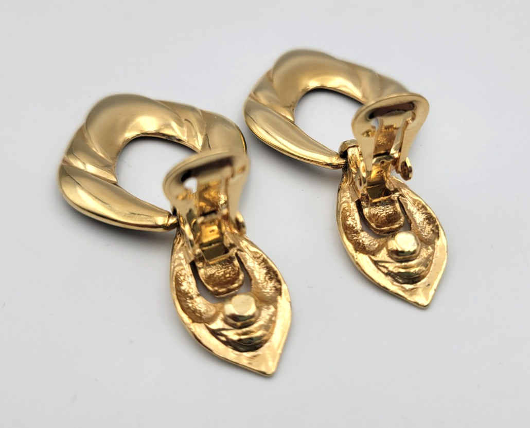 Lot of 2 Gold Tone Dangle Drop Clip on Earring Black Enamel Door Knocker Classic