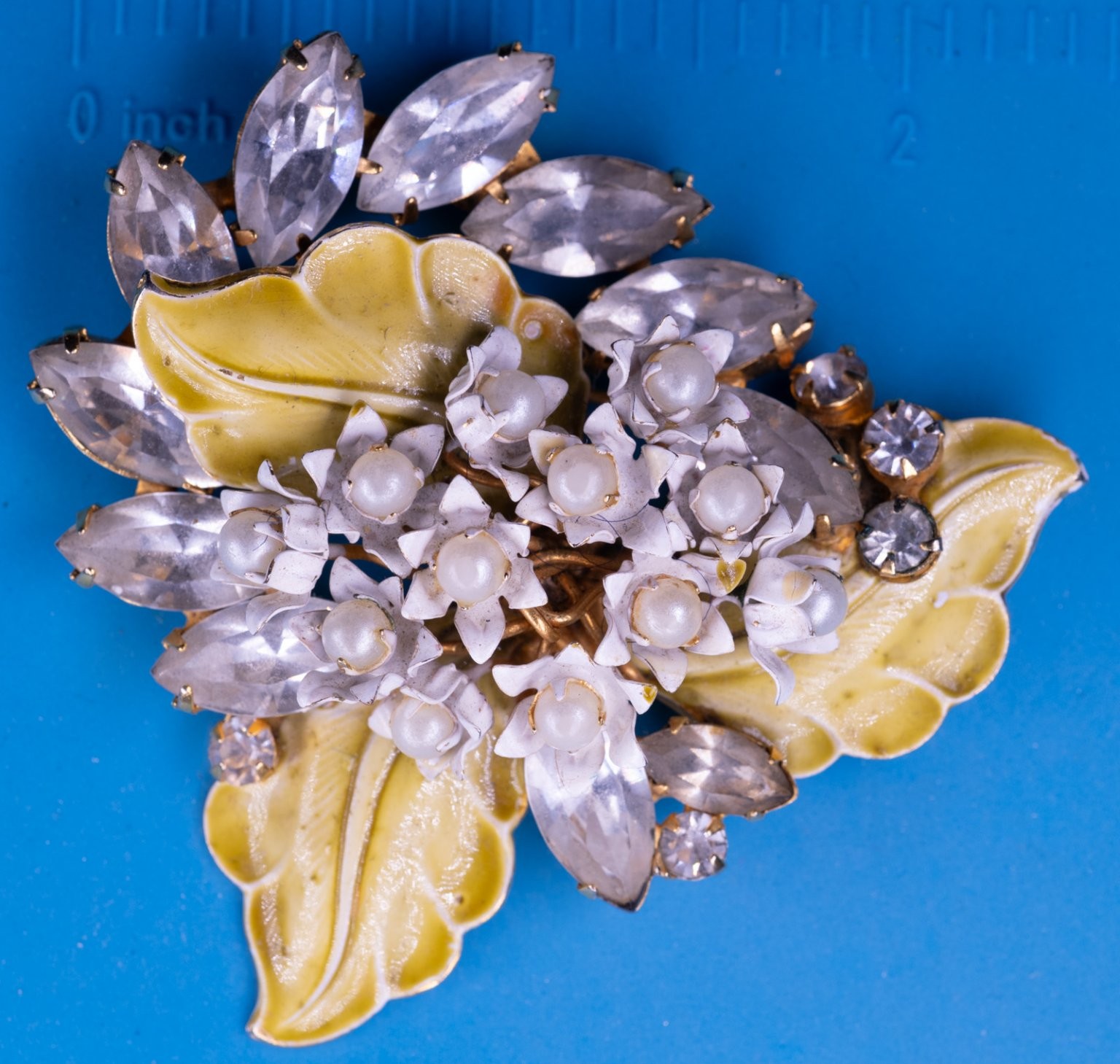 Original by Robert Floral Bouquet Brooch Gold Tone 2.25″ Enamel Faux Pearl